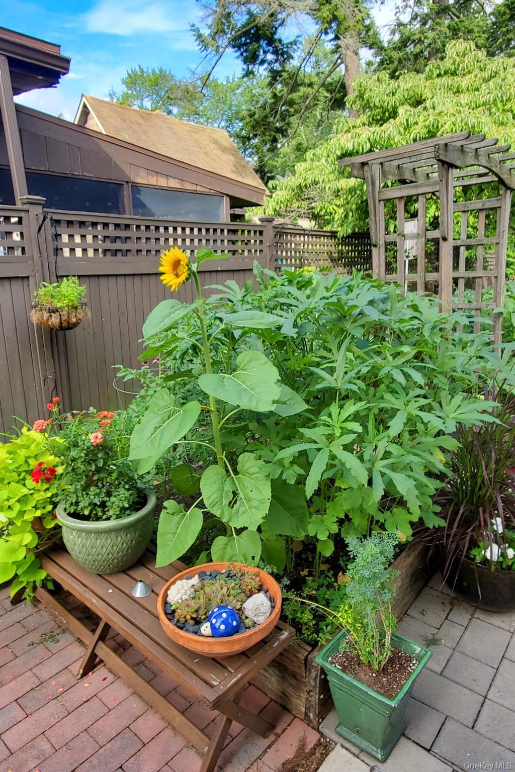 #9 photo, 361 Albany Avenue, Kingston , NY 12401