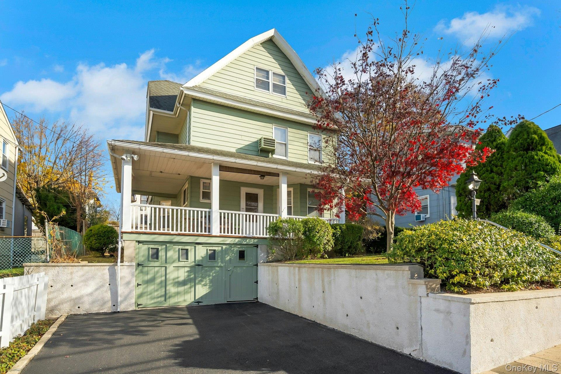 #5 photo, 136 Buckingham Road, Yonkers , NY 10701