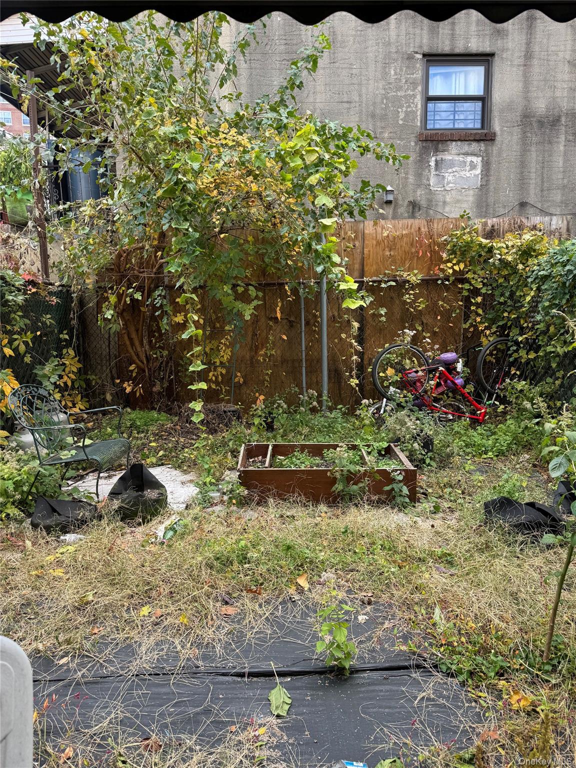 #3 photo, 728 Bartholdi Street, Bronx , NY 10467