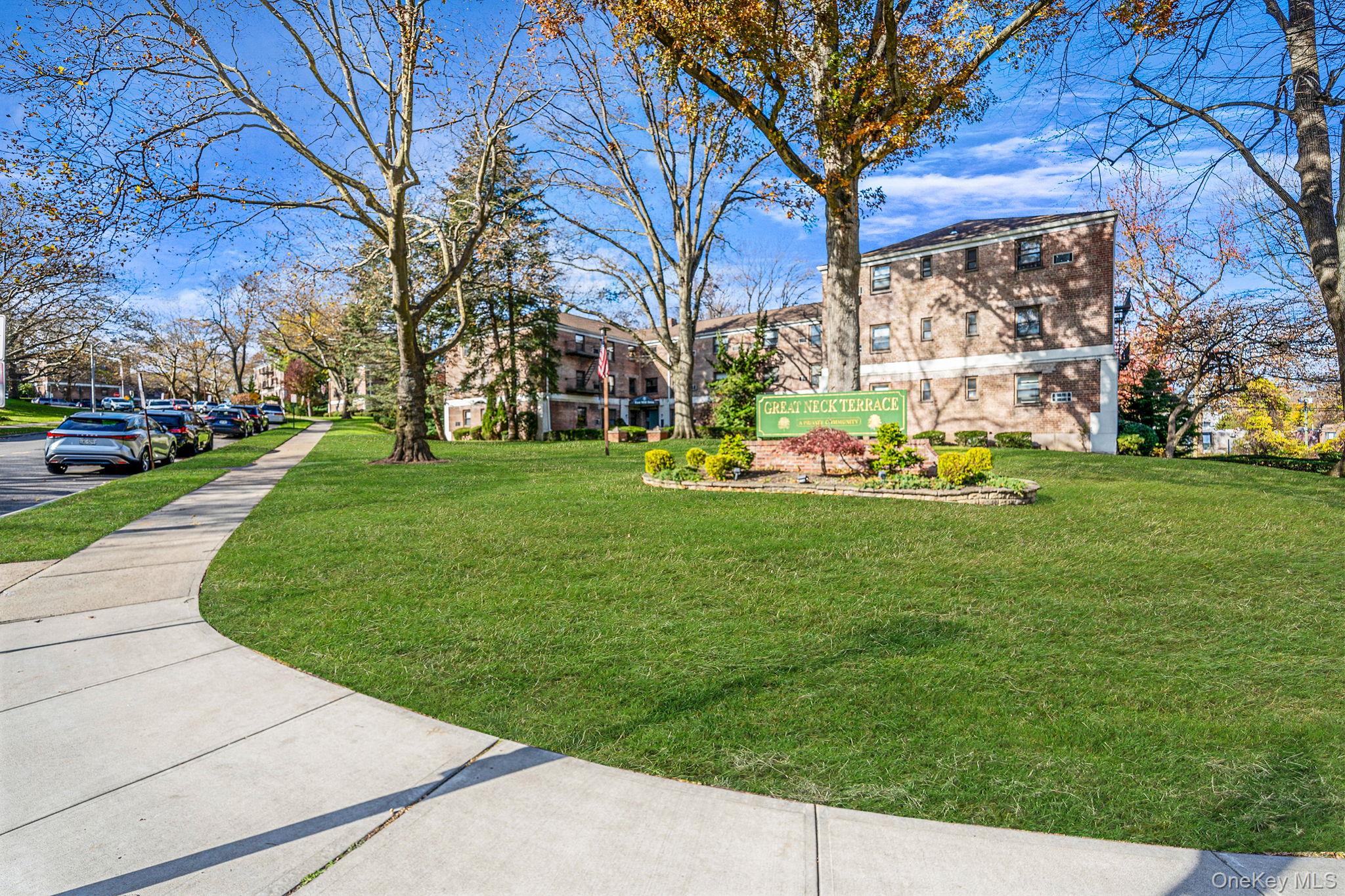 #1 photo, 8 Terrace Circle, Great Neck , NY 11021