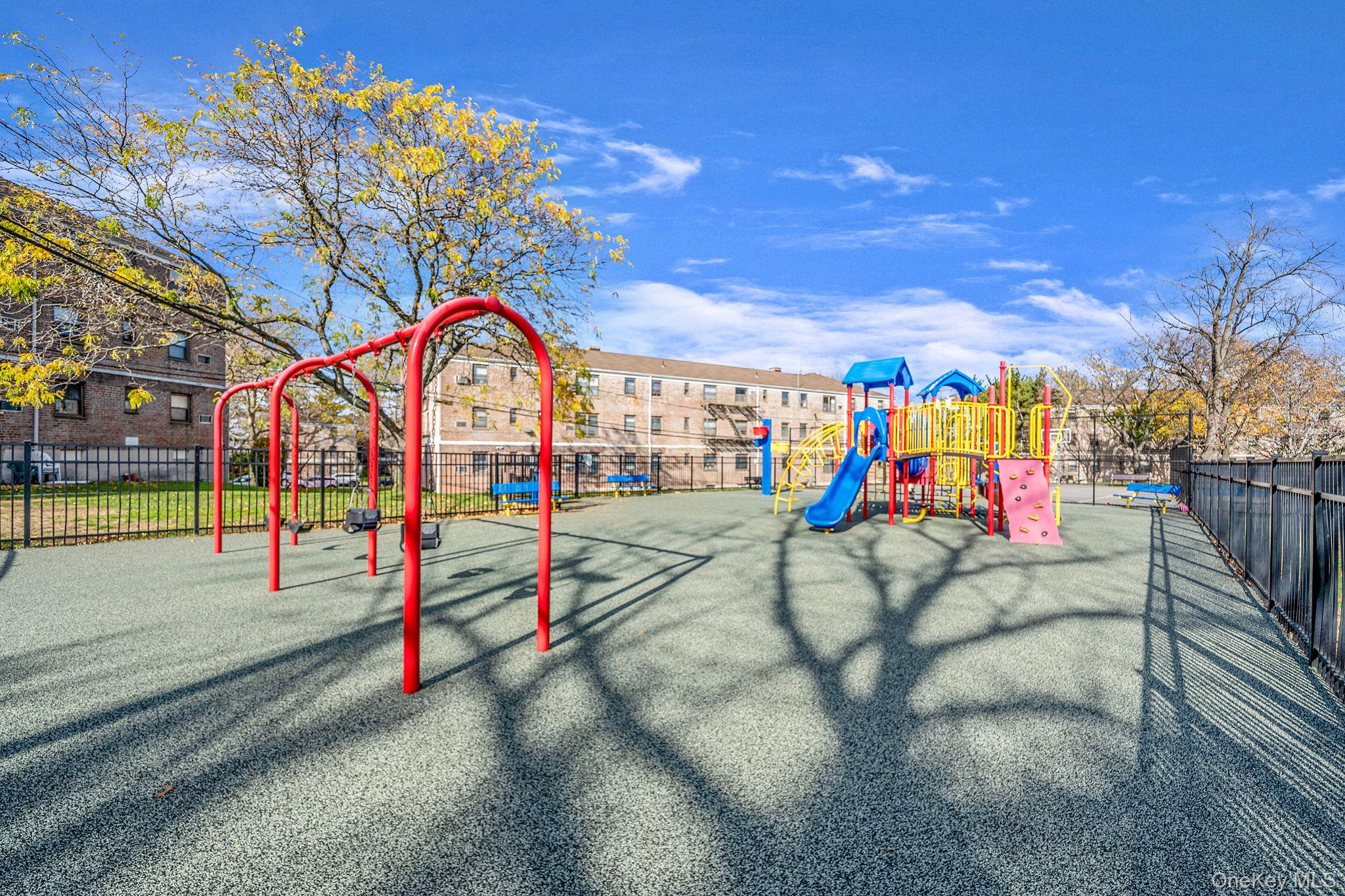 #15 photo, 8 Terrace Circle, Great Neck , NY 11021