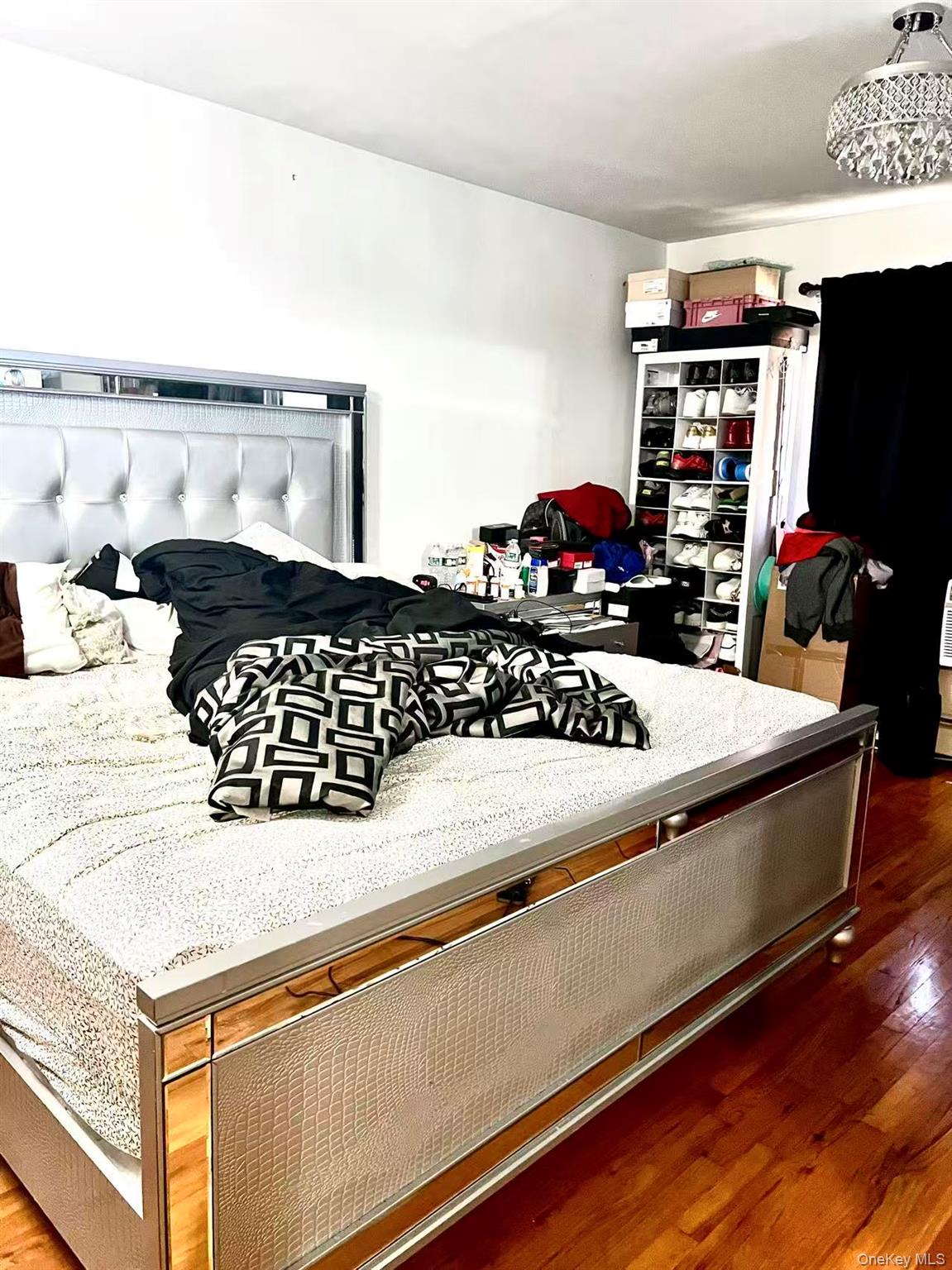 #4 photo, 1009 166th Street, Beechhurst , NY 11357