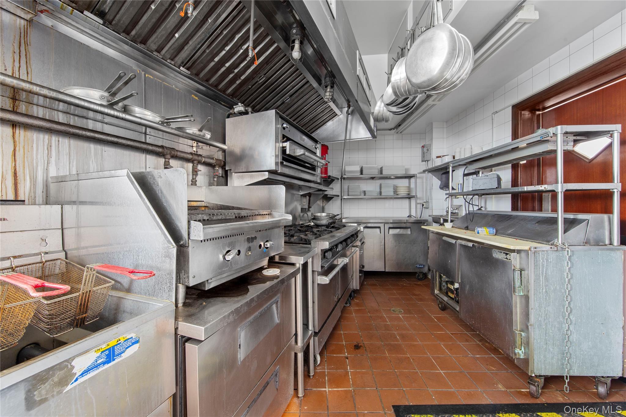 #6 photo, 96-01 Corona Avenue, Corona , NY 11368