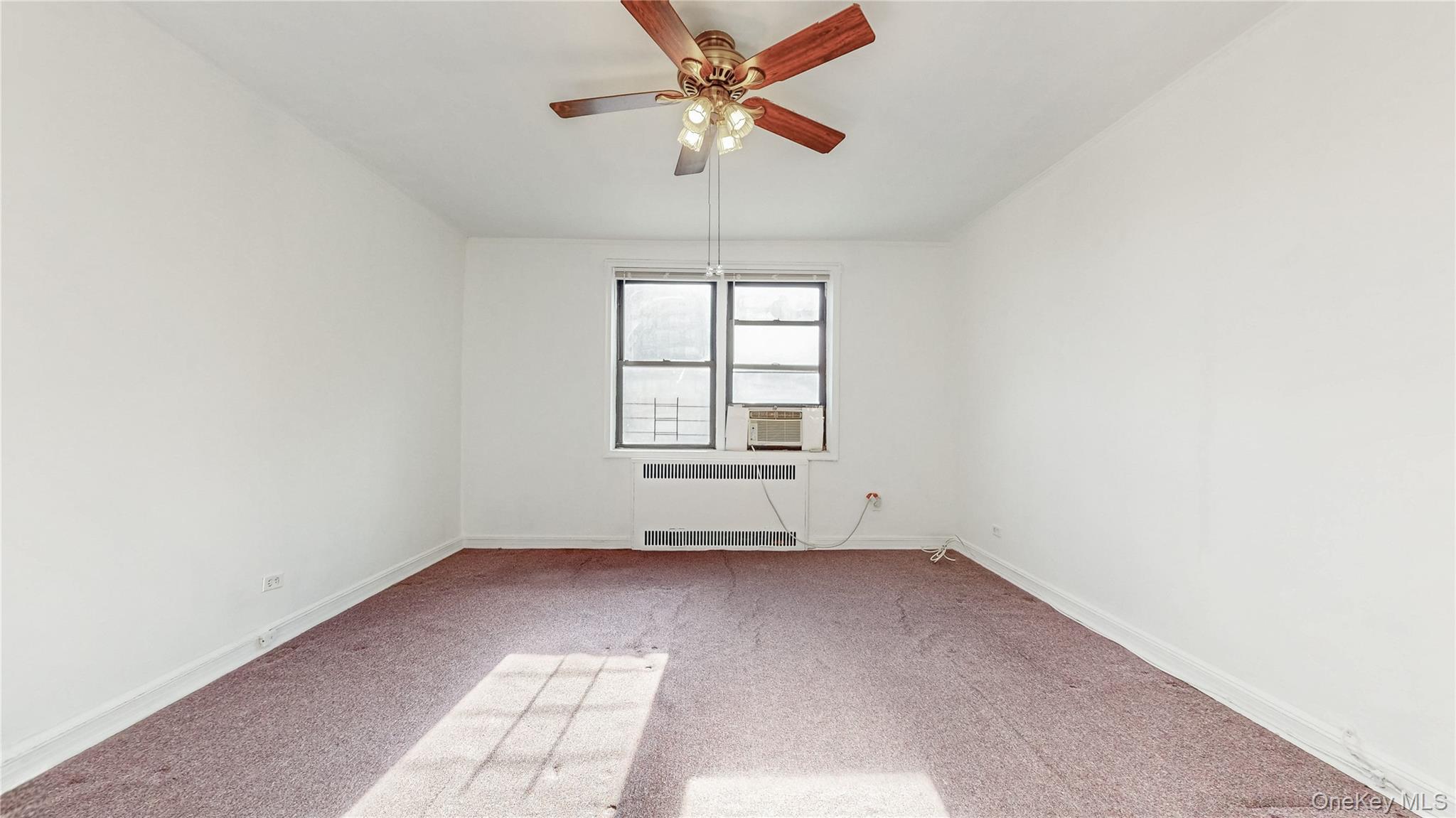 #12 photo, 69-40 Yellowstone Boulevard, Forest Hills , NY 11375