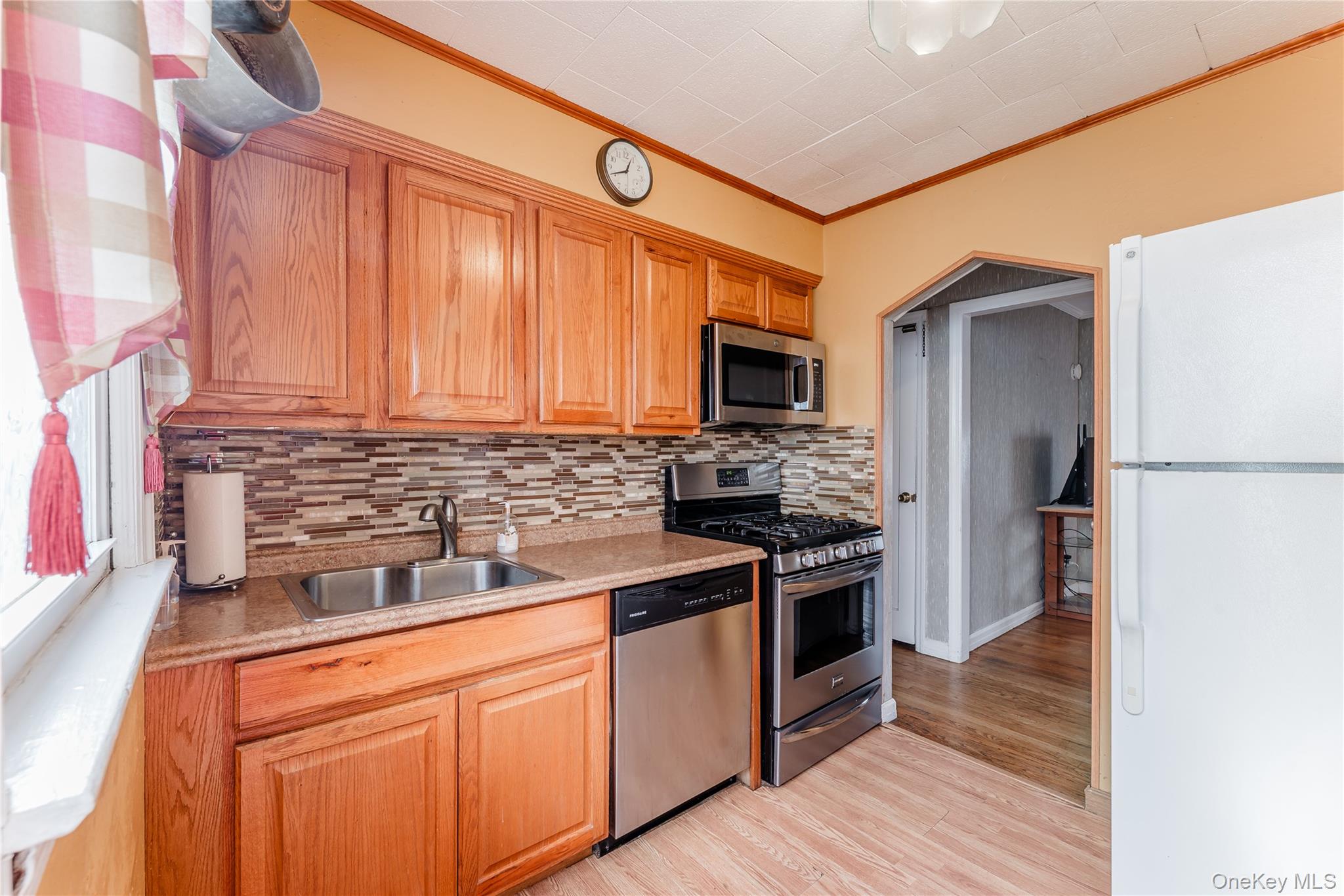 #8 photo, 1140 Braxton Street, Uniondale , NY 11553