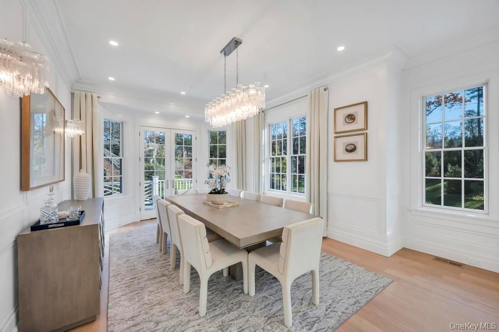 #13 photo, 207 Mill Spring Road, Manhasset , NY 11030