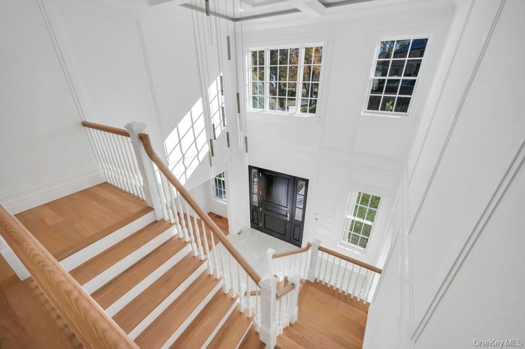 #19 photo, 207 Mill Spring Road, Manhasset , NY 11030