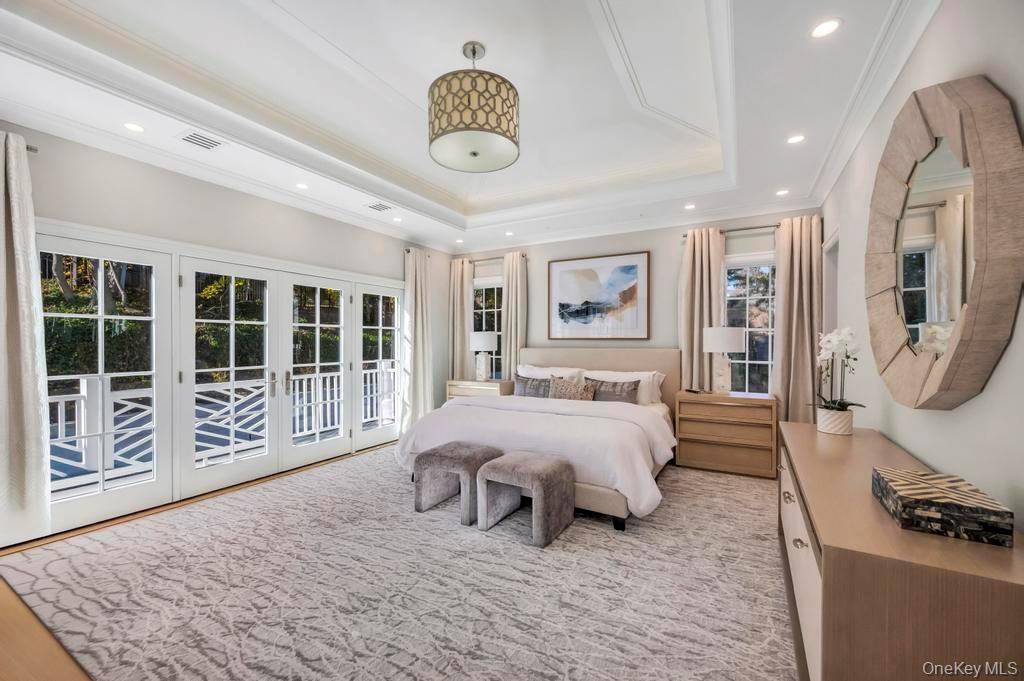 #20 photo, 207 Mill Spring Road, Manhasset , NY 11030