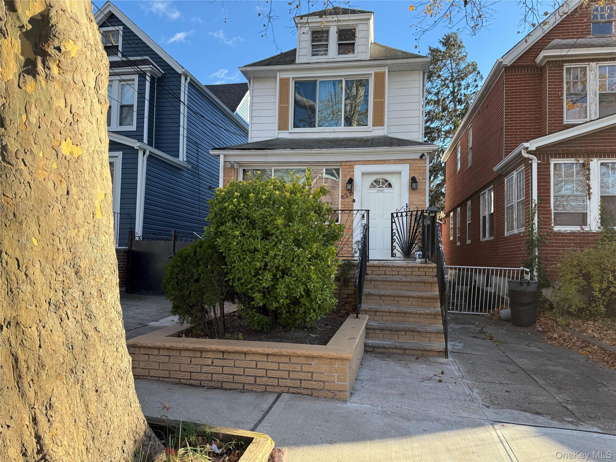 #1 photo, 62-16 80 Avenue, Glendale , NY 11385