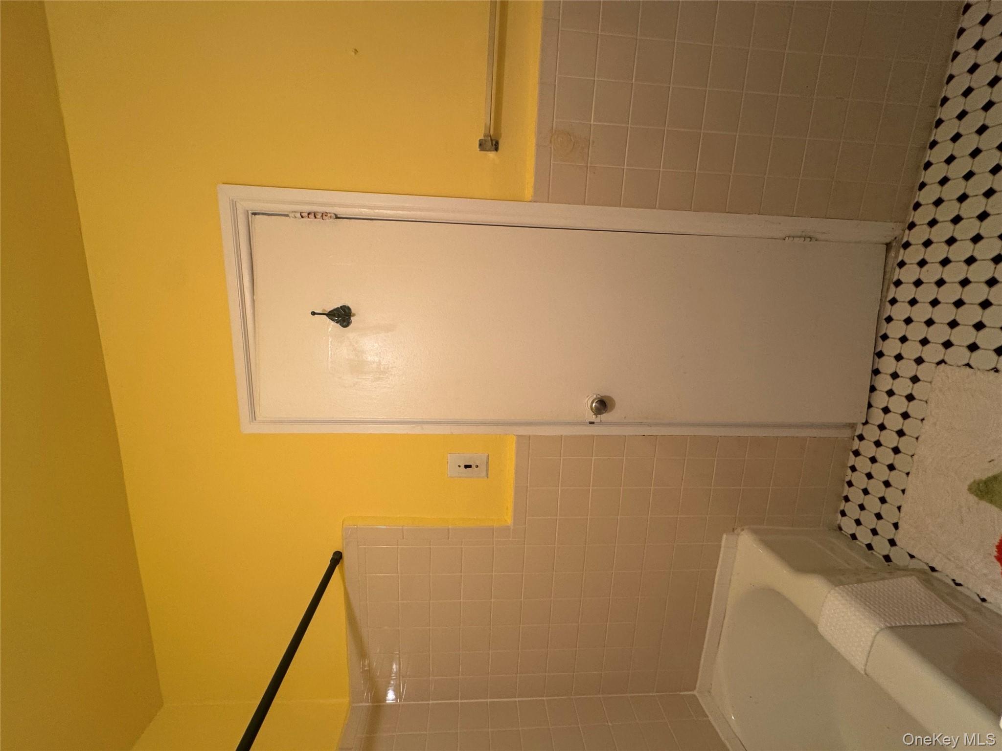 #12 photo, 91 Tulip Avenue, ナッソー郡 Floral Park , NY 11001