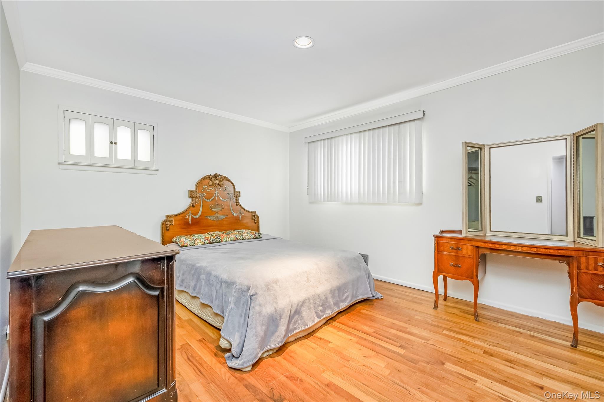 #20 photo, 1607 201st Street, Bayside , NY 11360