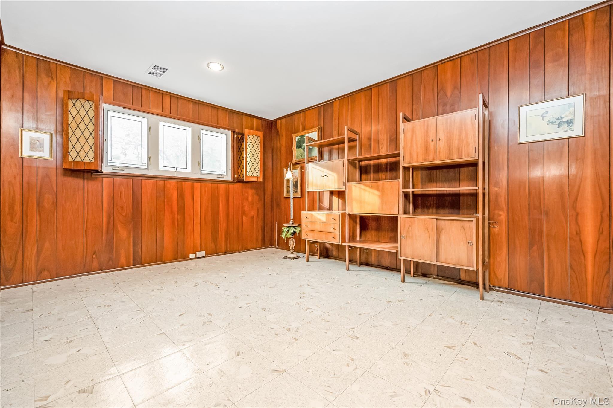 #5 photo, 1607 201st Street, Bayside , NY 11360