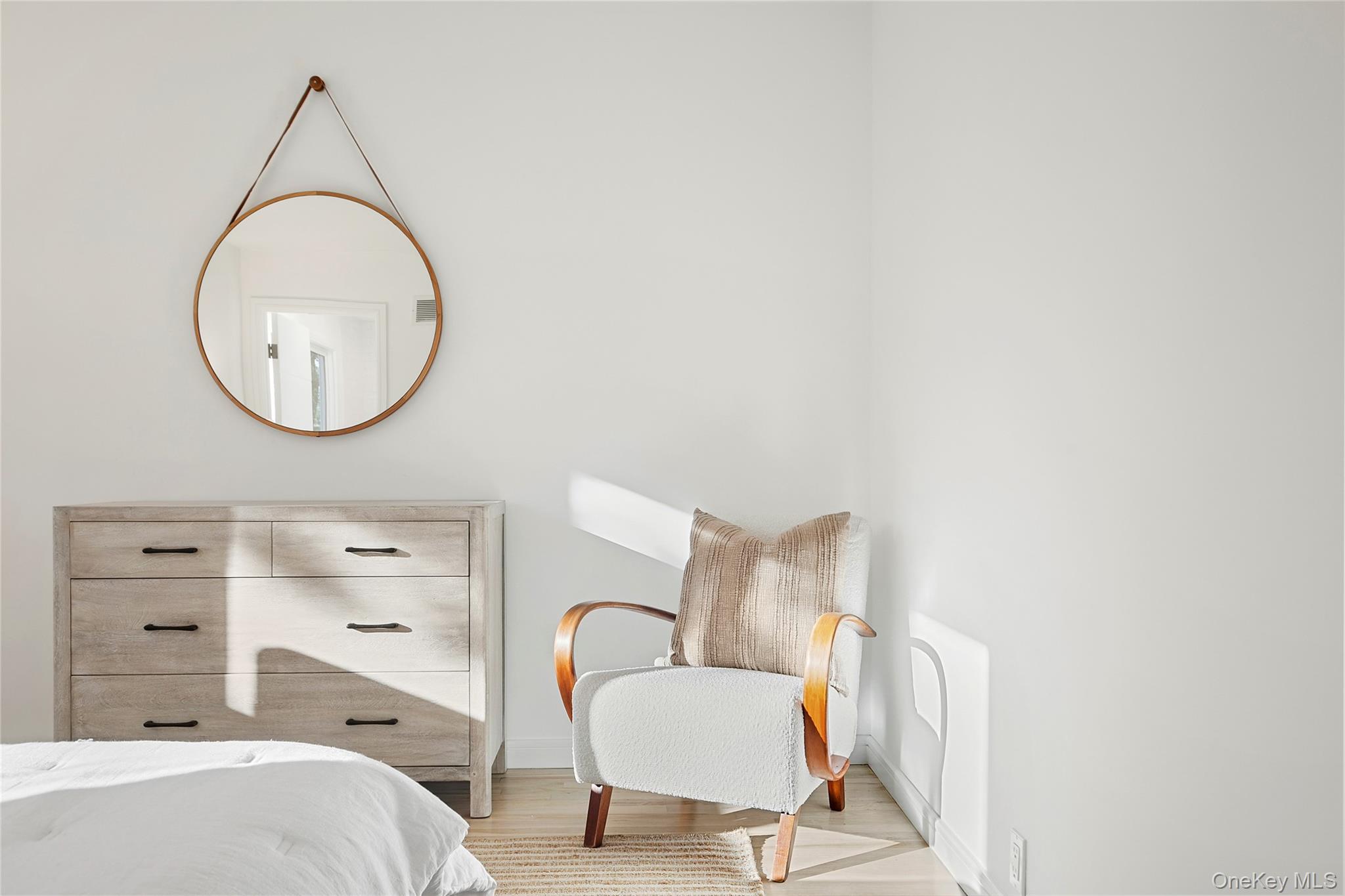 #12 photo, 37 Gilberts Path, Amagansett , NY 11930