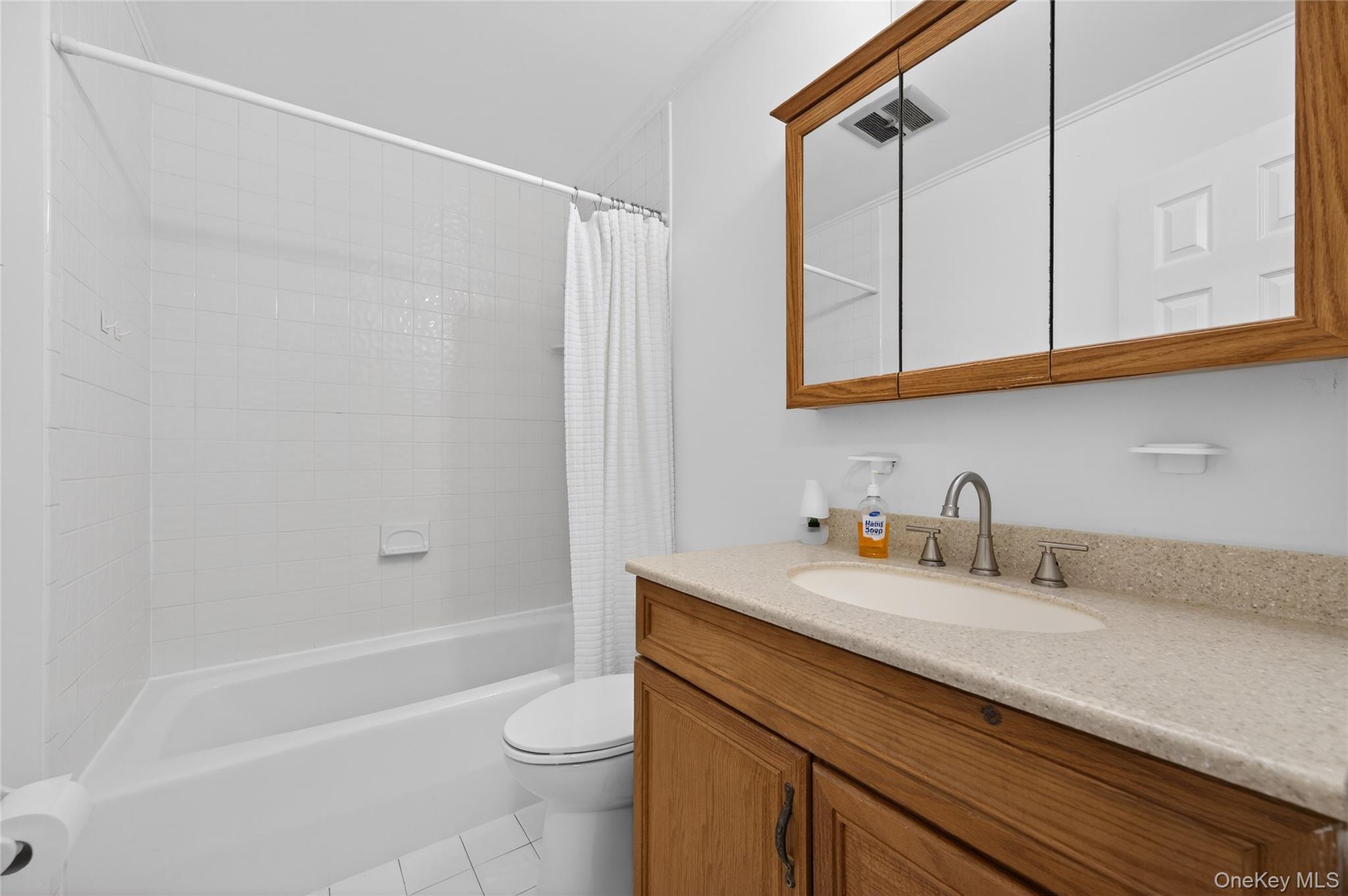 #19 photo, 6 Anchorage Lane, নাসাউ কাউন্টি Oyster Bay , NY 11771