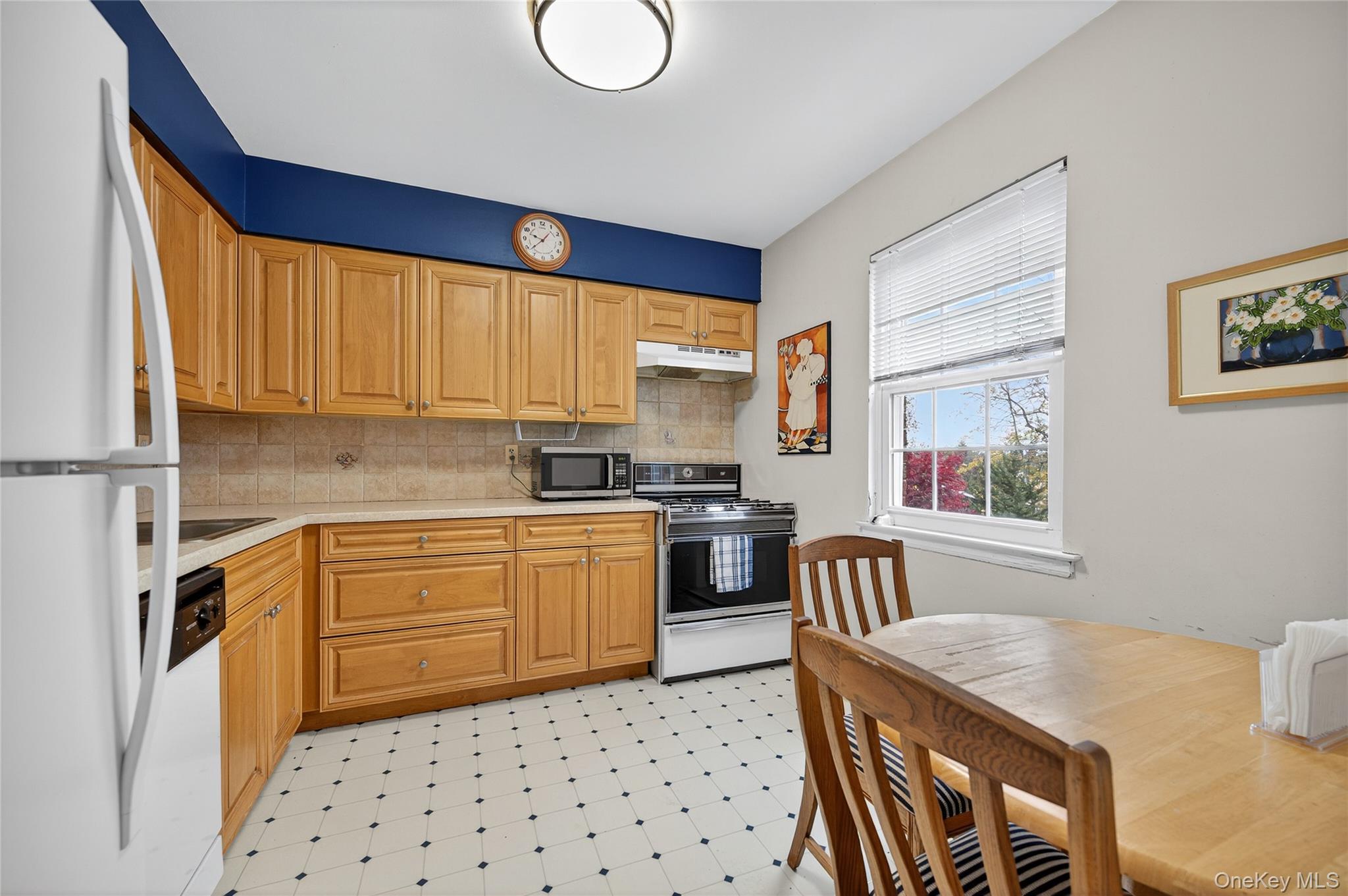 #8 photo, 6 Anchorage Lane, Oyster Bay , NY 11771