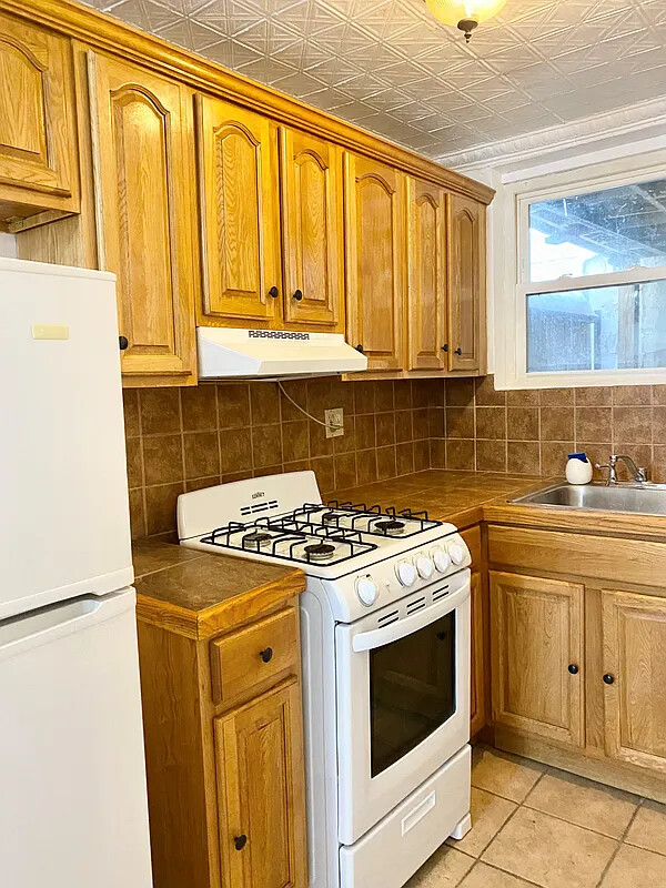 #4 photo, 2025 E 34TH Street, Marine Park , NY 11234