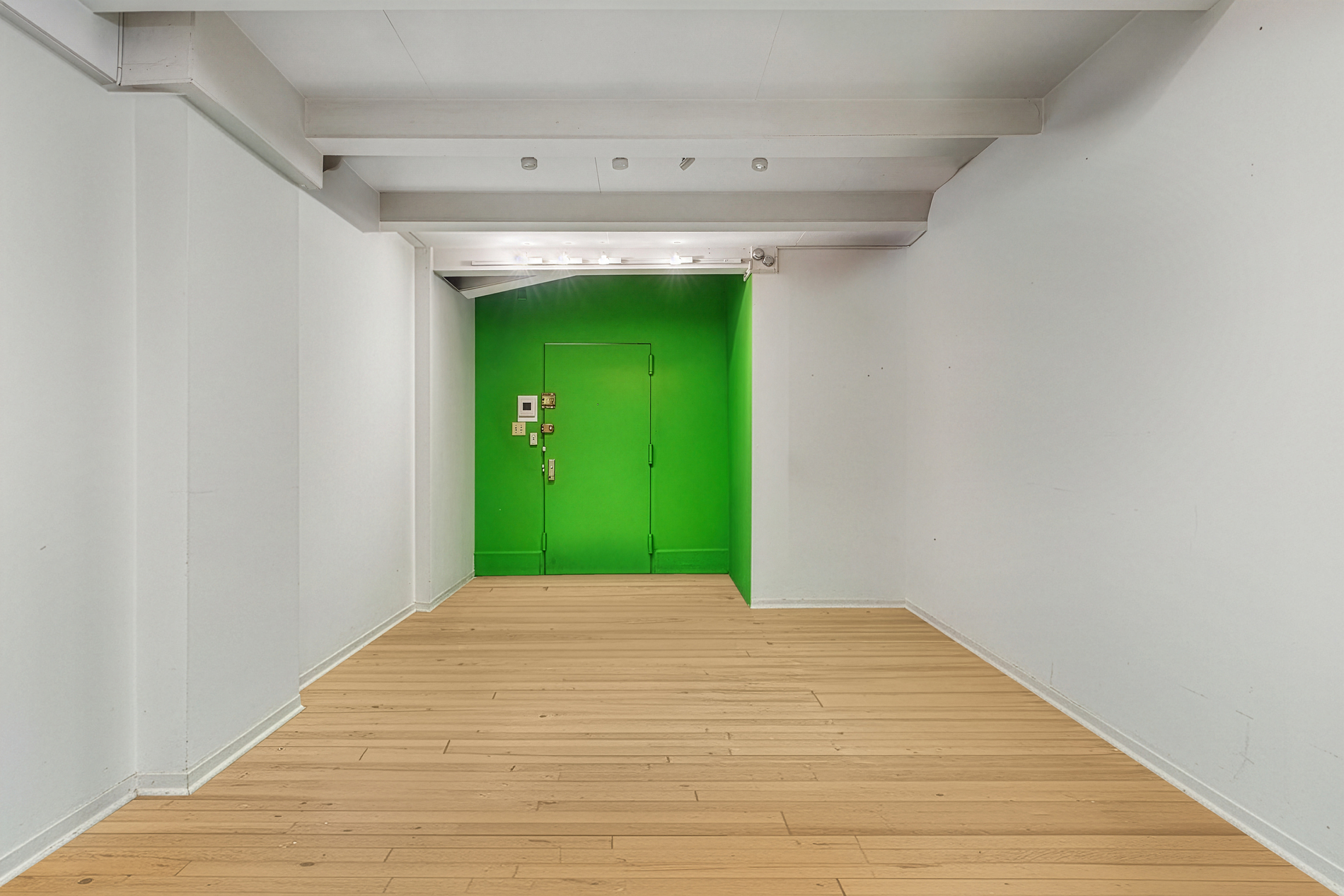 #15 photo, 30 E 10th Street, Greenwich Village , NY 10003