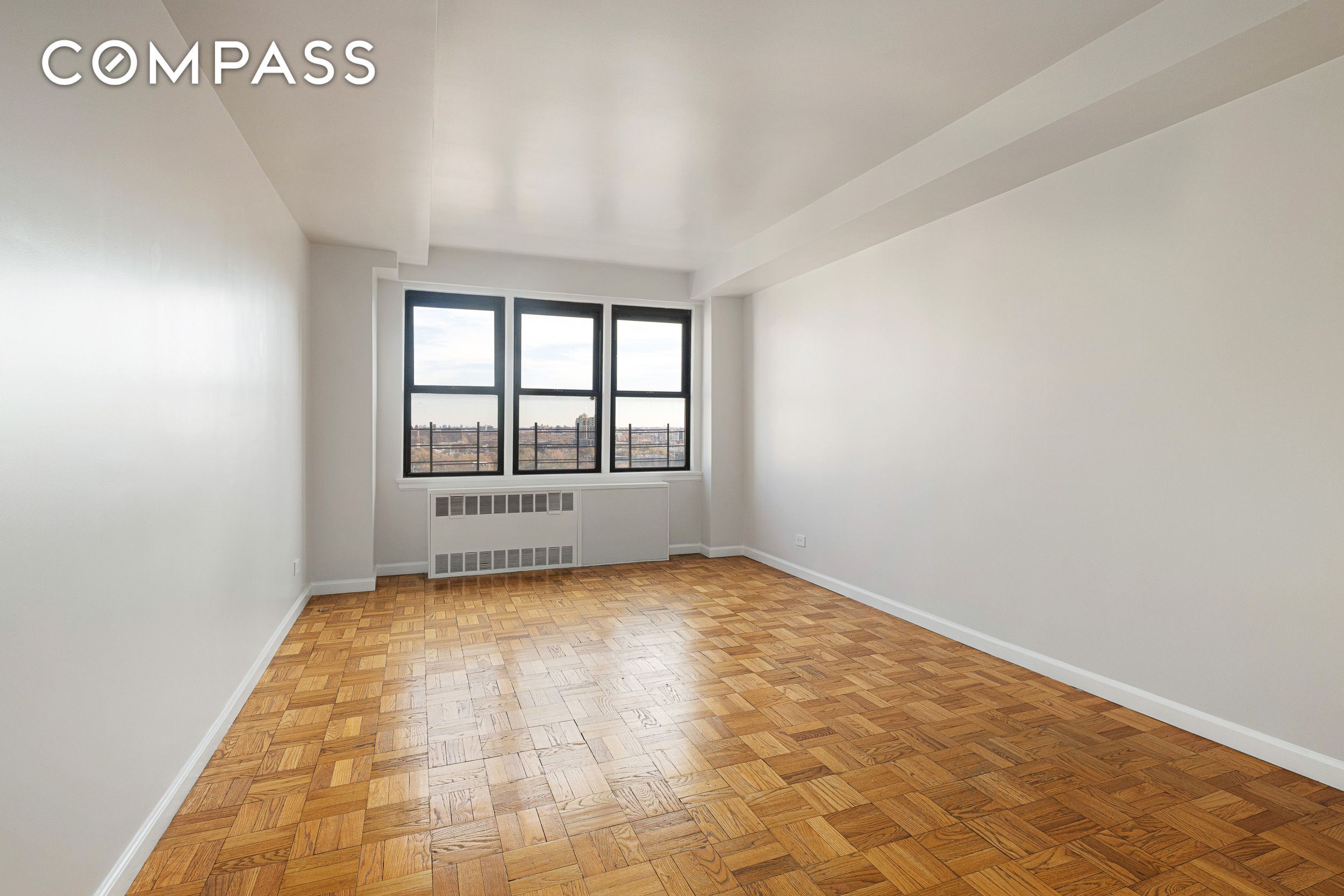 #4 photo, 460 E 79th Street, Upper East Side , NY 10075