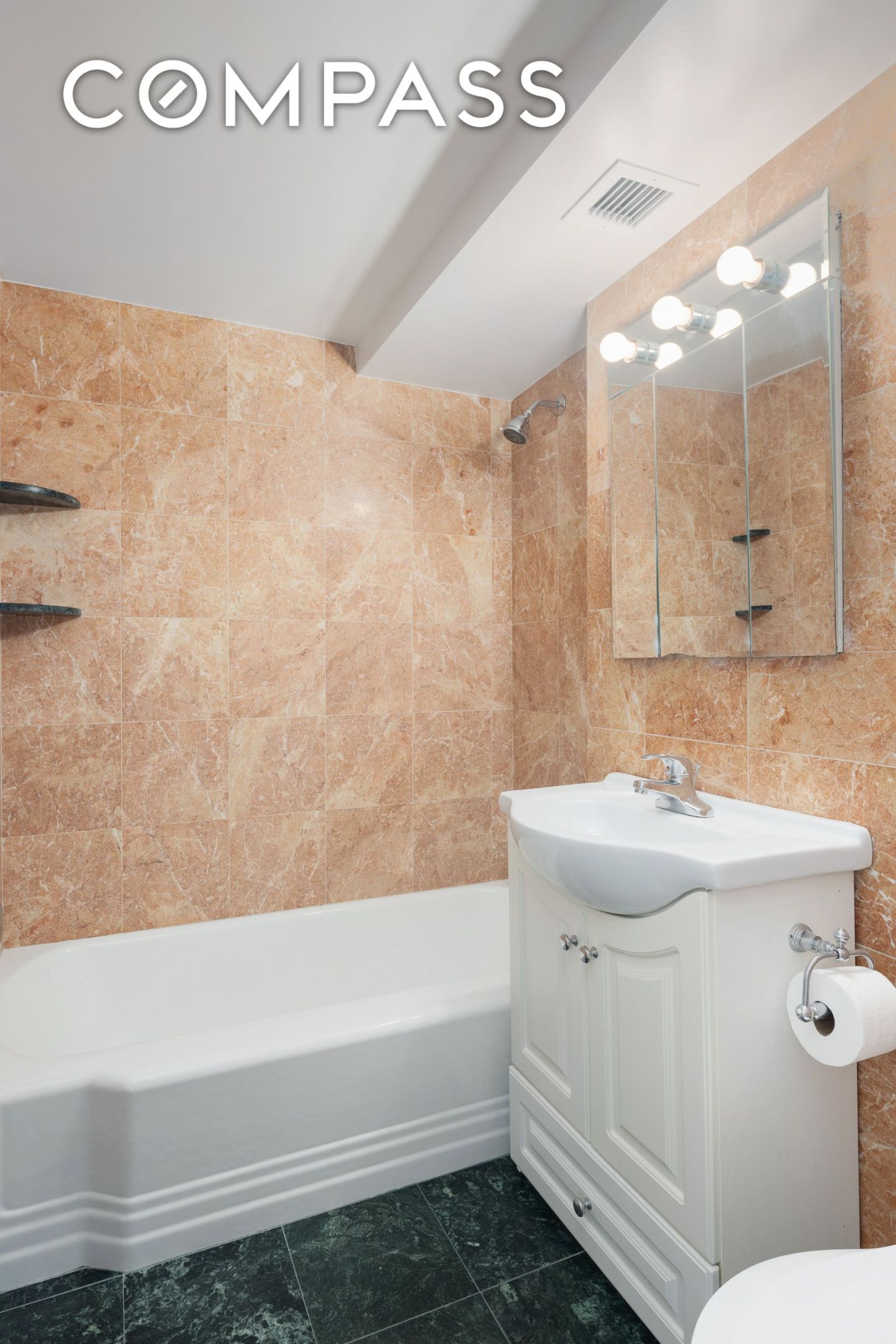 #7 photo, 460 E 79th Street, Upper East Side , NY 10075