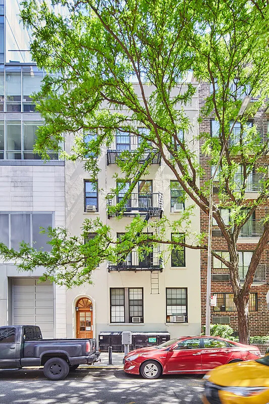 #5 photo, 155 E 85TH Street, Upper East Side , NY 10028