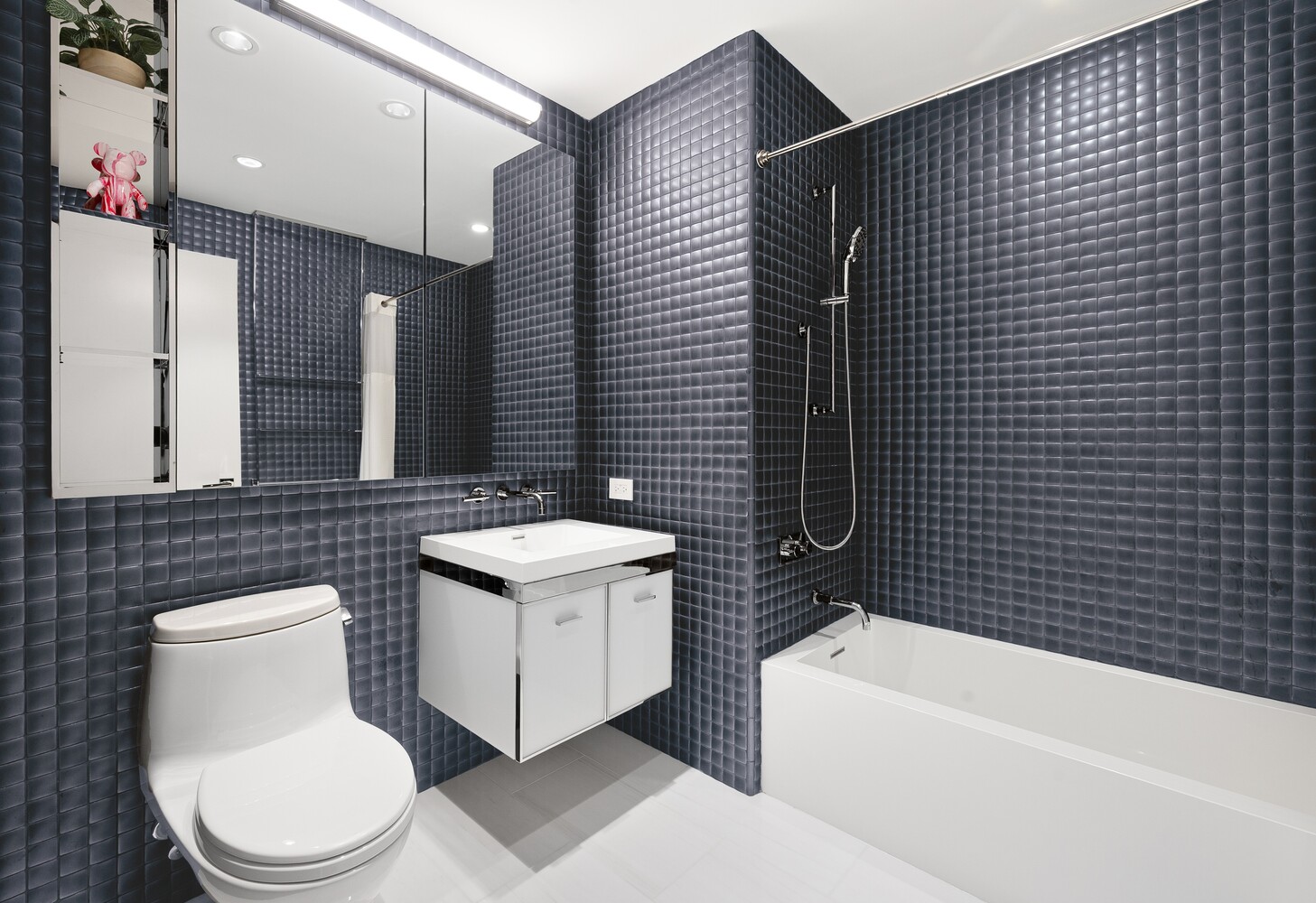 #13 photo, 252 SOUTH Street, Two Bridges , NY 10002