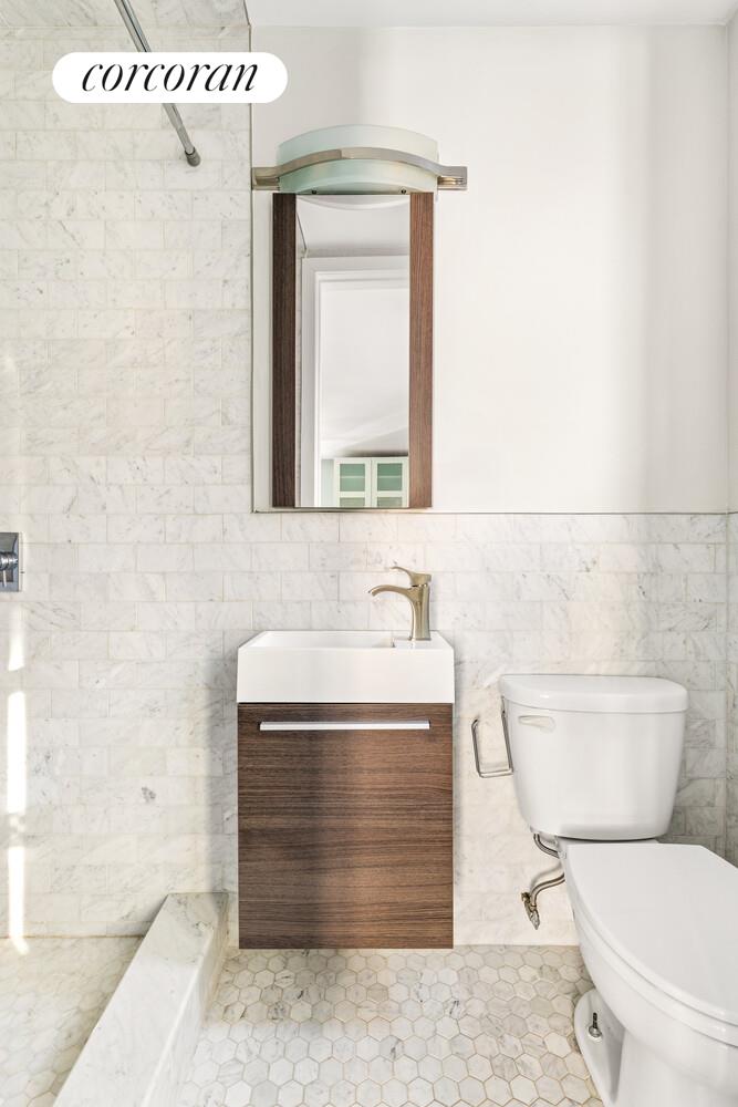 #8 photo, 414 ELMWOOD Avenue, Midwood , NY 11230