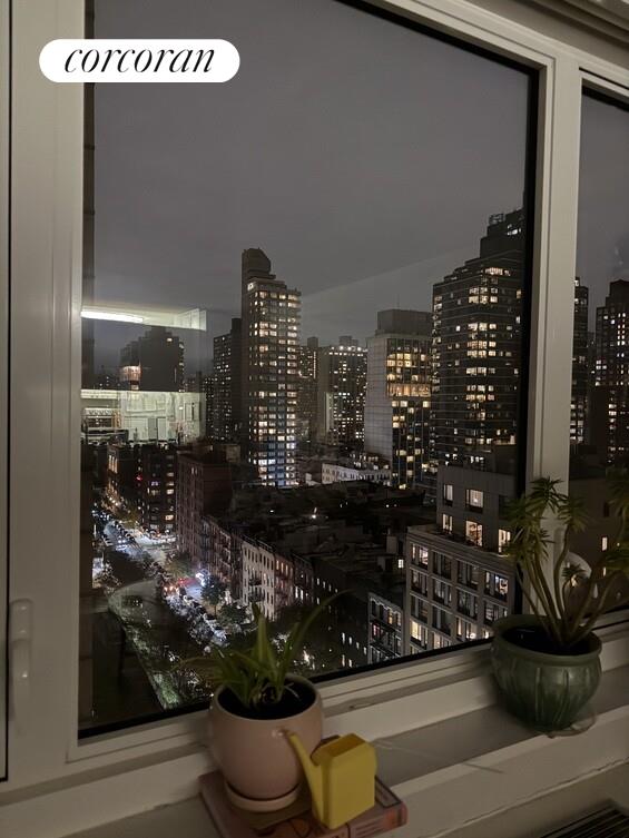 #4 photo, New York City, Yorkville , NY 10128