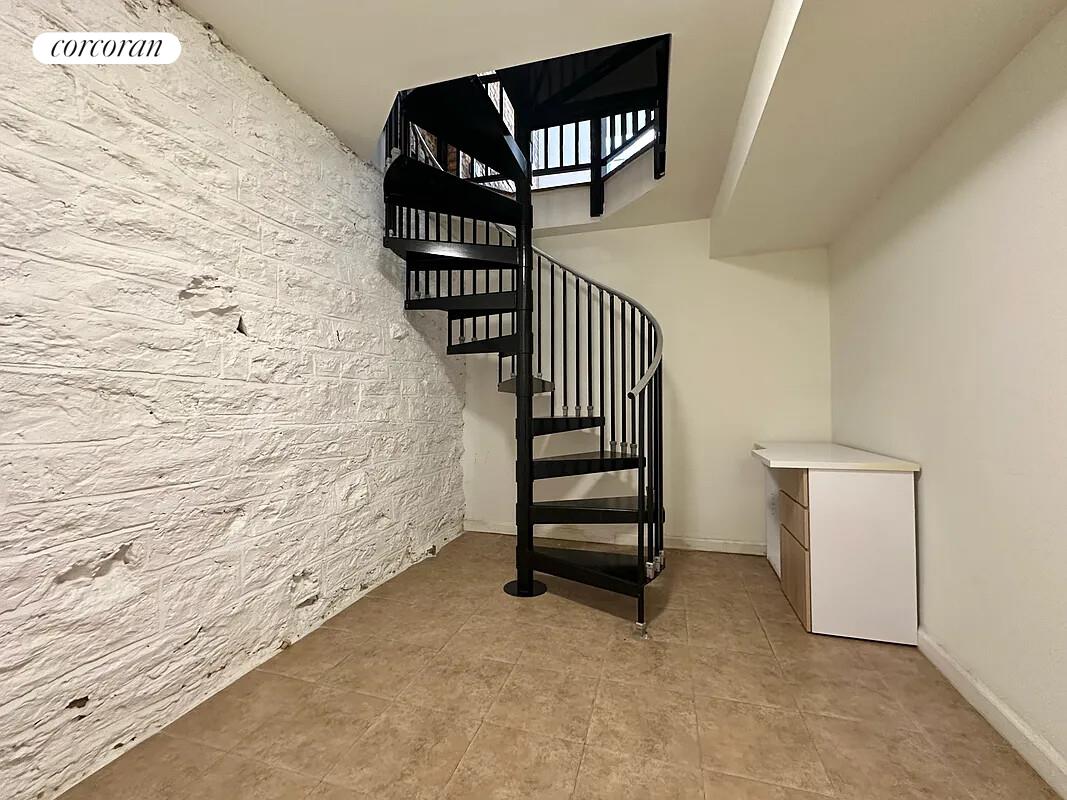 #4 photo, New York City, Yorkville , NY 10028