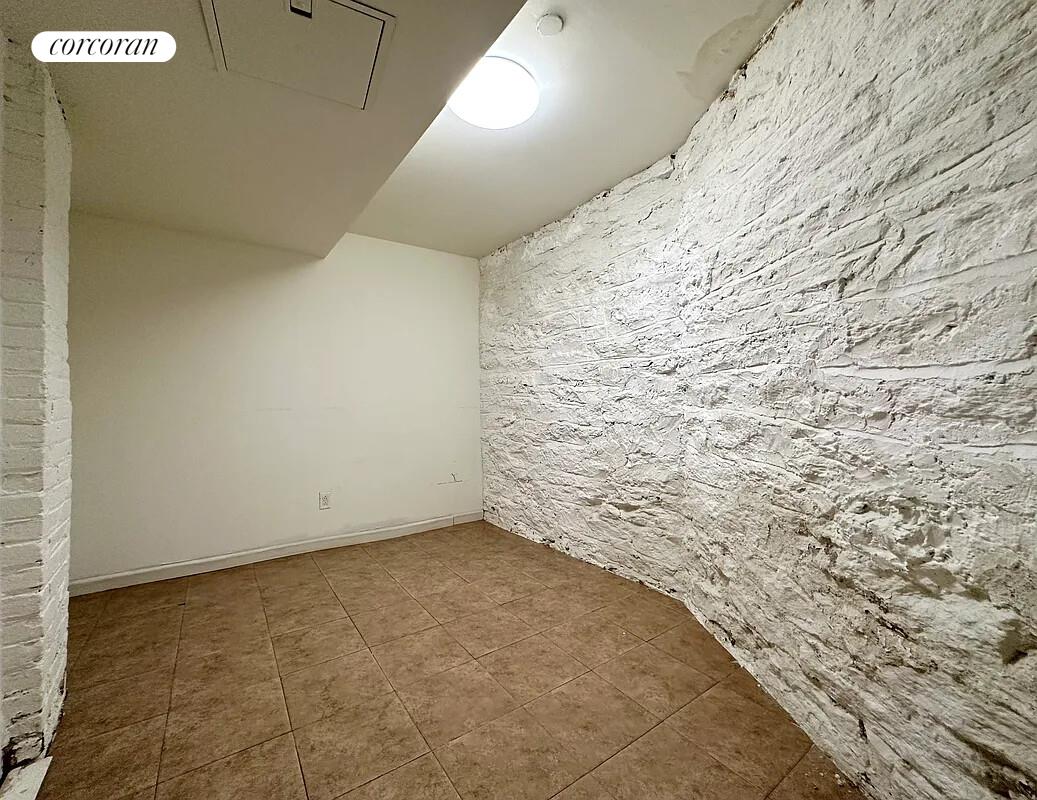 #6 photo, New York City, Yorkville , NY 10028