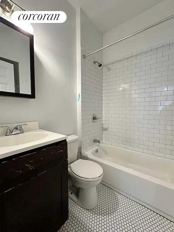 #8 photo, New York City, Yorkville , NY 10028