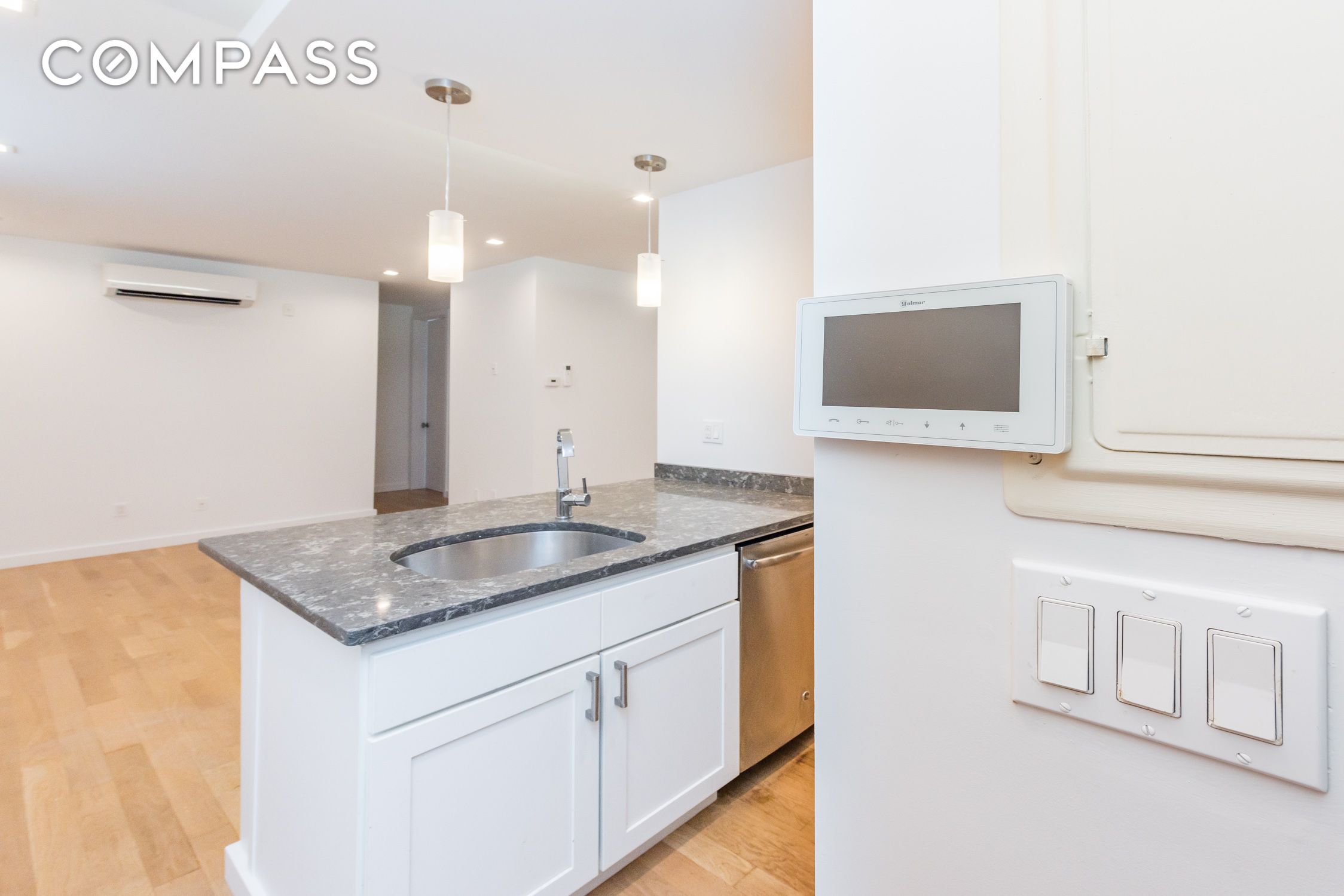 #4 photo, Astoria, Astoria , NY 11105