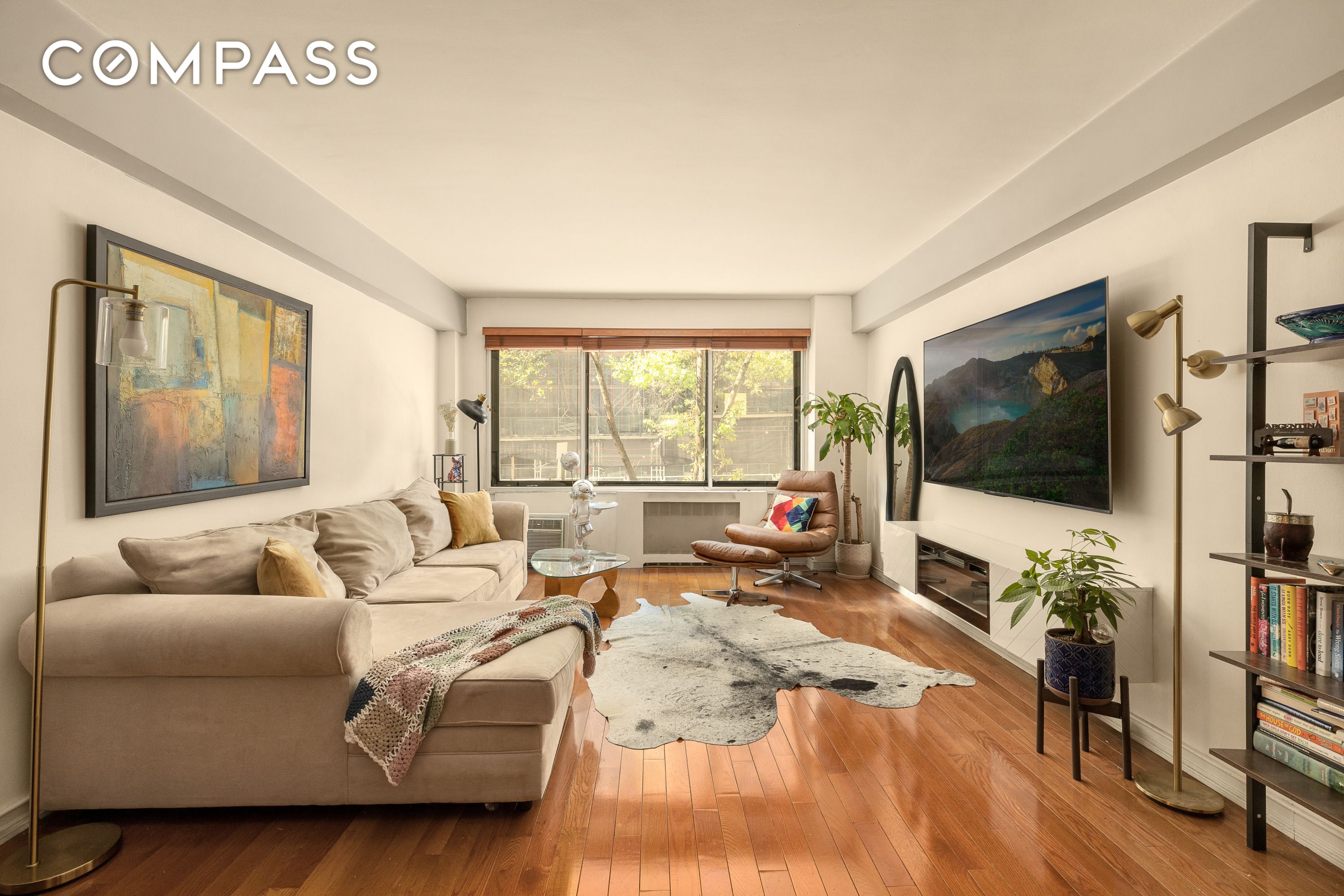 #1 photo, 200 E 36th Street, Murray Hill , NY 10016