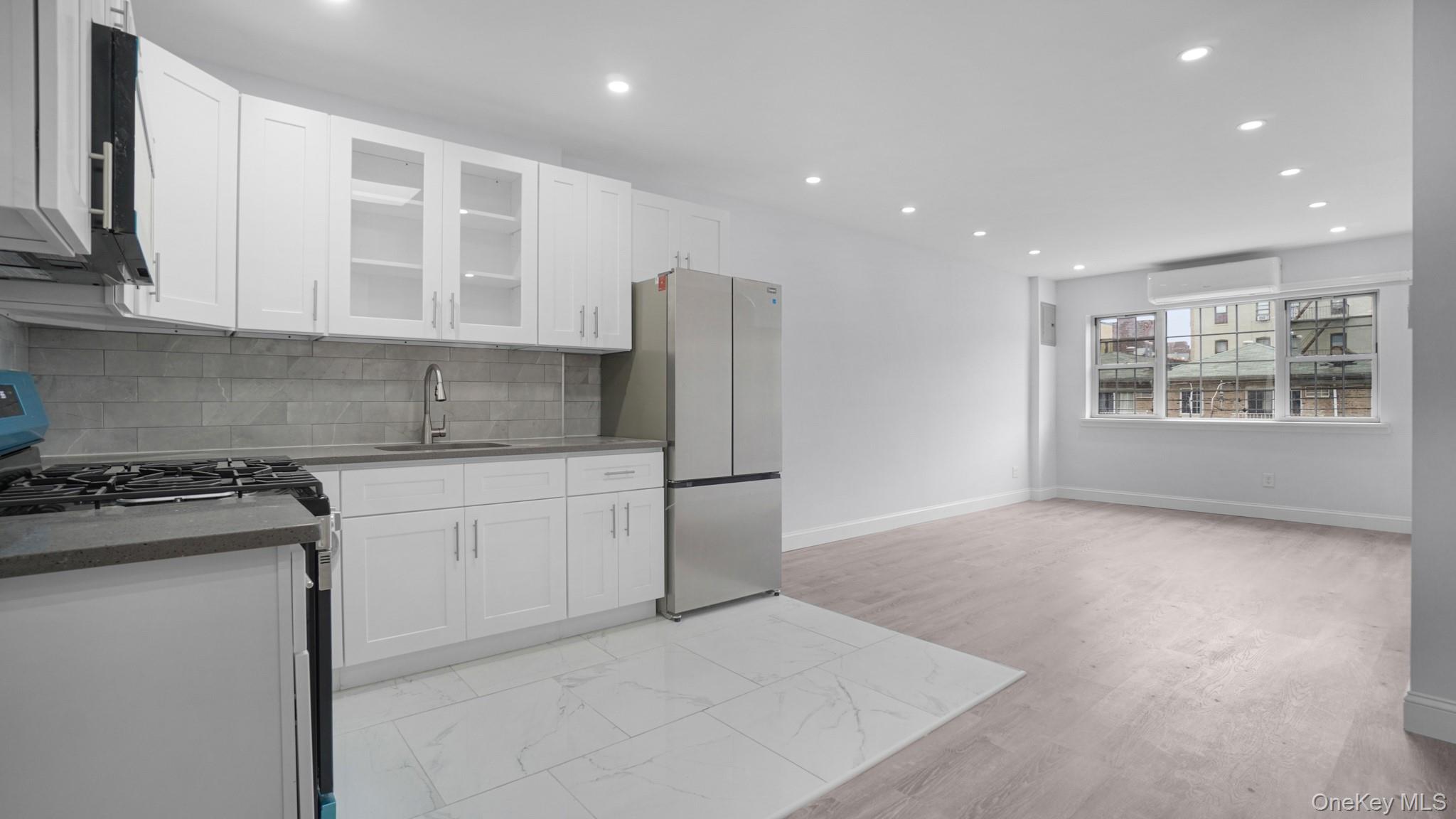 #11 photo, 3604 Willett Avenue, Bronx , NY 10467