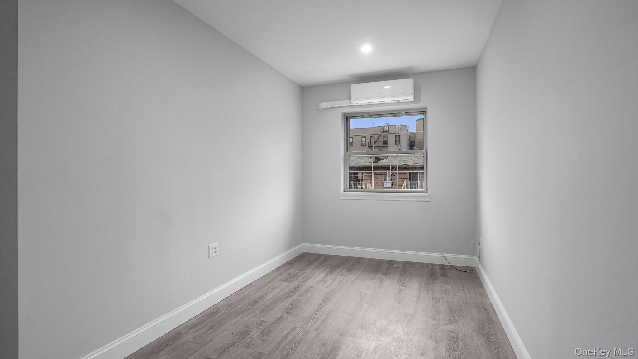 #18 photo, 3604 Willett Avenue, Bronx , NY 10467