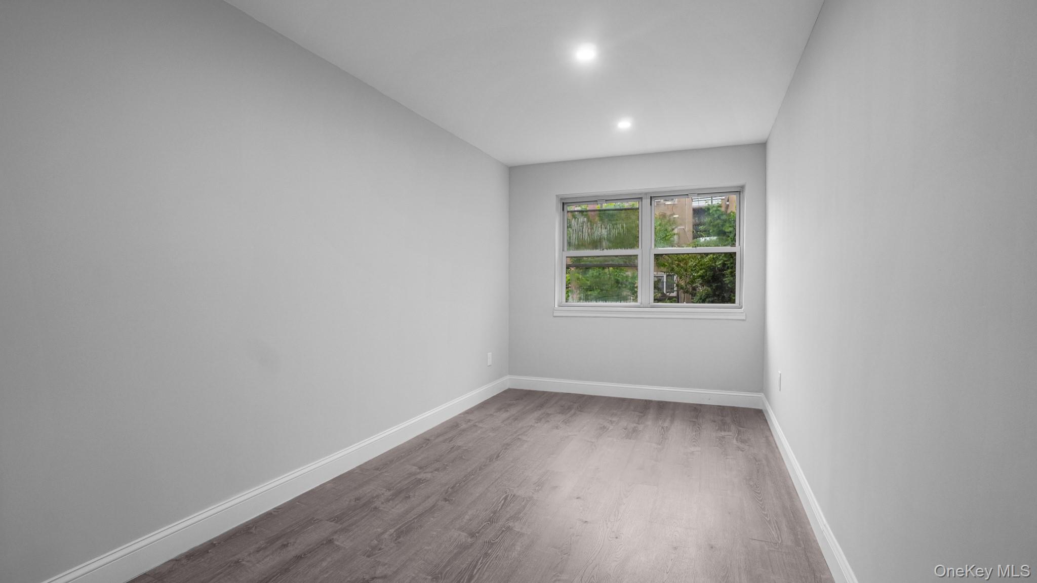 #20 photo, 3604 Willett Avenue, Bronx , NY 10467