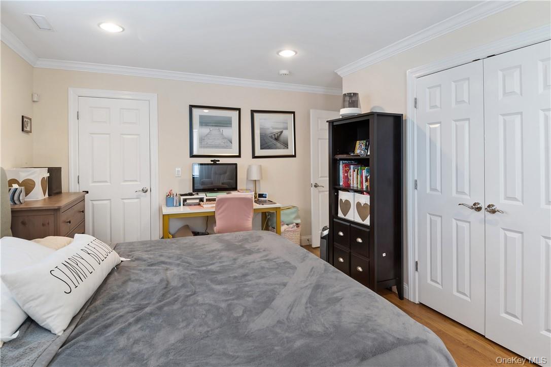 #10 photo, 46 Morgan Street, Eastchester , NY 10709