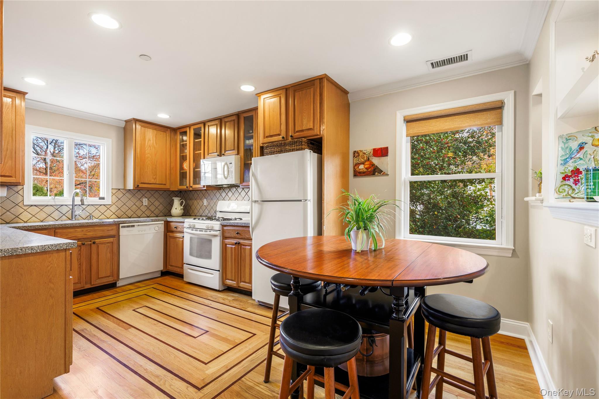 #8 photo, 2 GOLDWIN Street, Rye , NY 10580