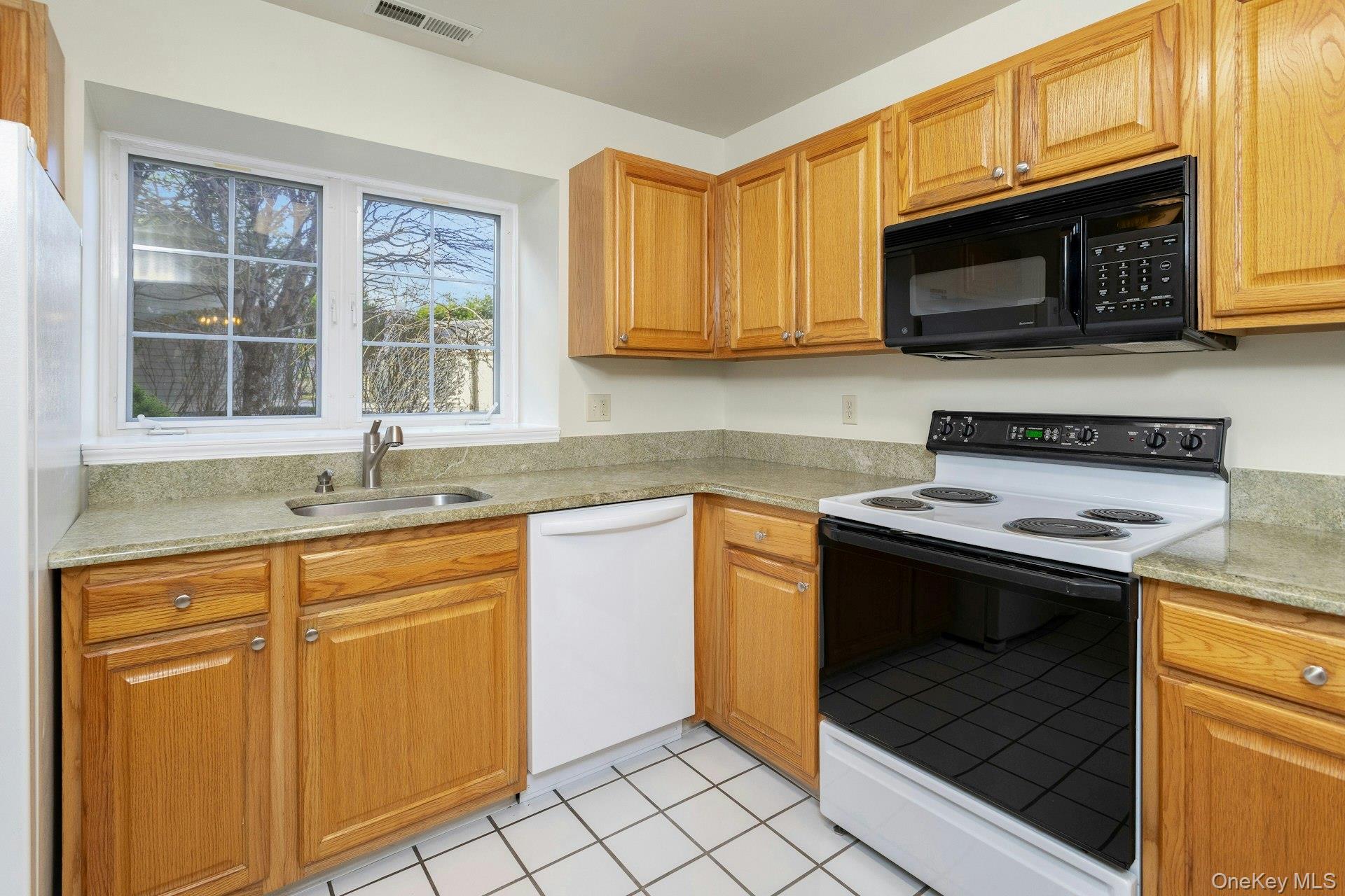 #13 photo, 5603 Applewood Circle, Carmel , NY 10512