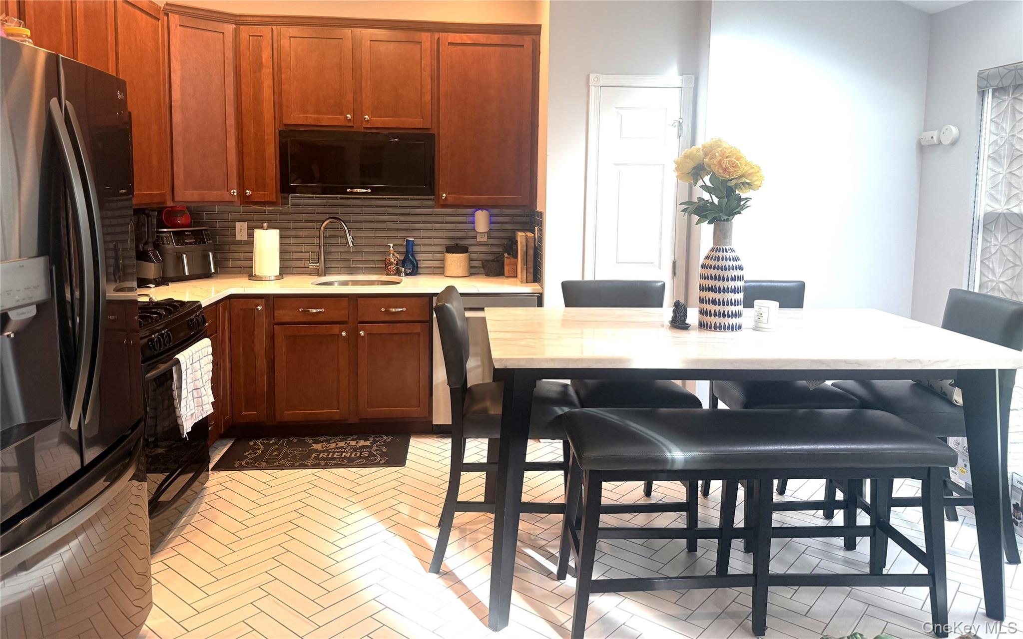 #6 photo, 733 Huntington Drive, Fishkill , NY 12524