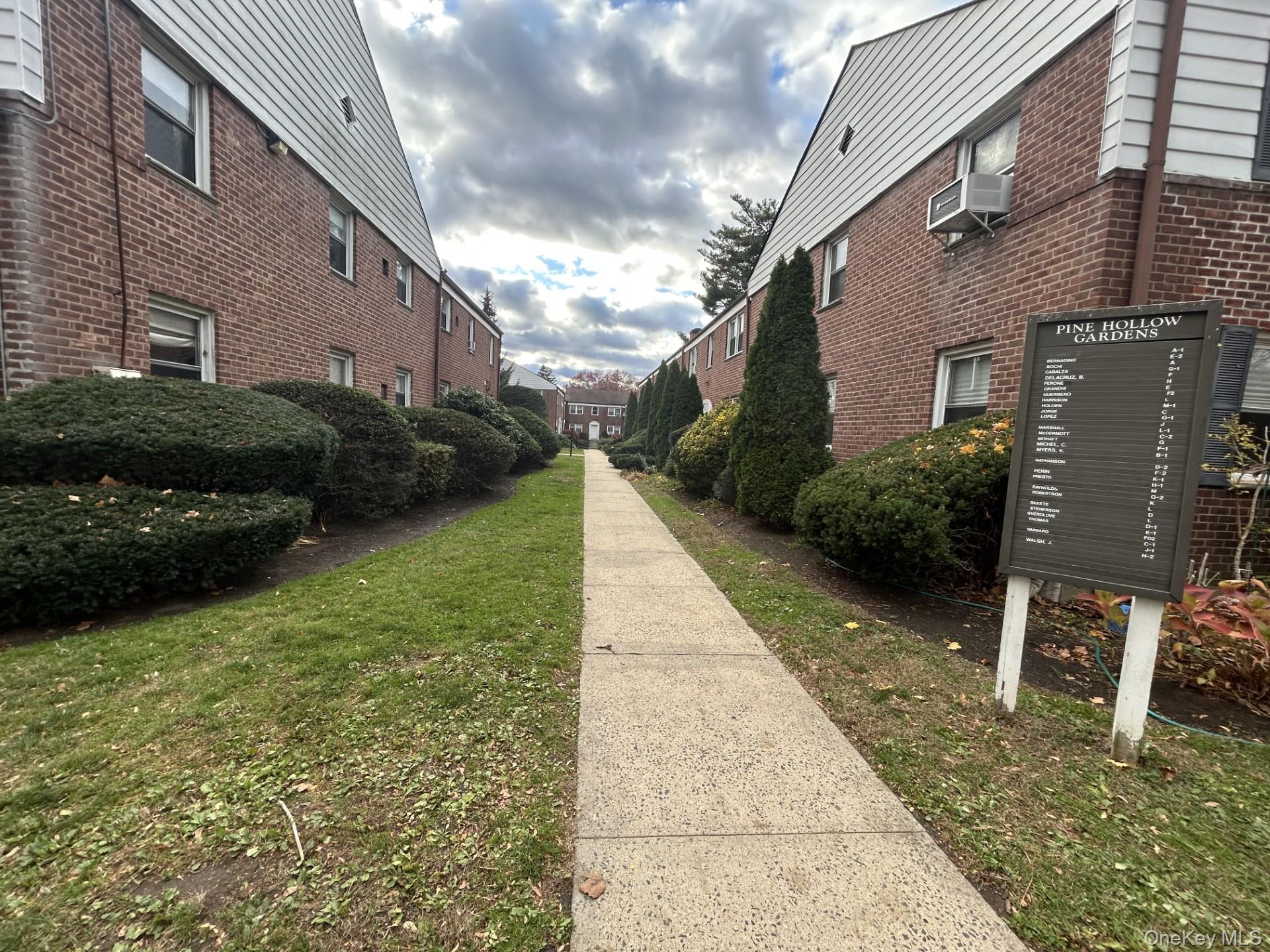 #4 photo, 79 N Broadway, White Plains , NY 10603