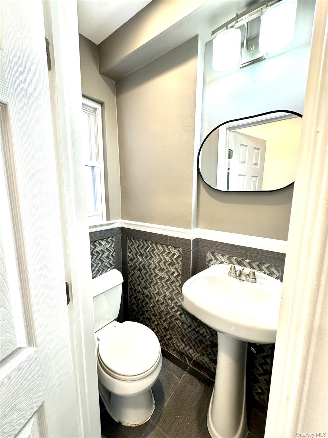 #14 photo, 1004 Balcom Avenue, Bronx , NY 10465