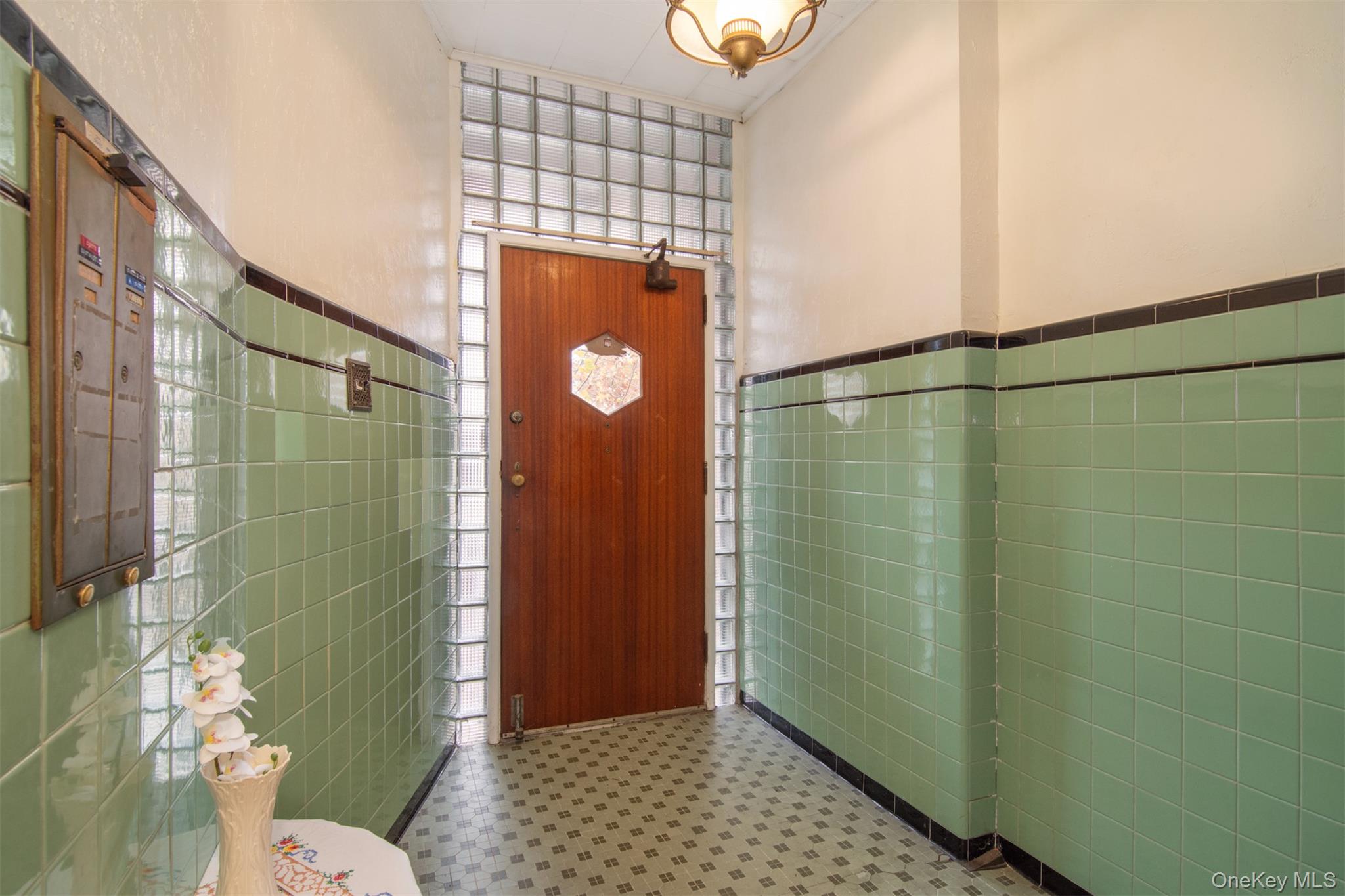 #3 photo, 1087 Pierce Avenue, Bronx , NY 10461