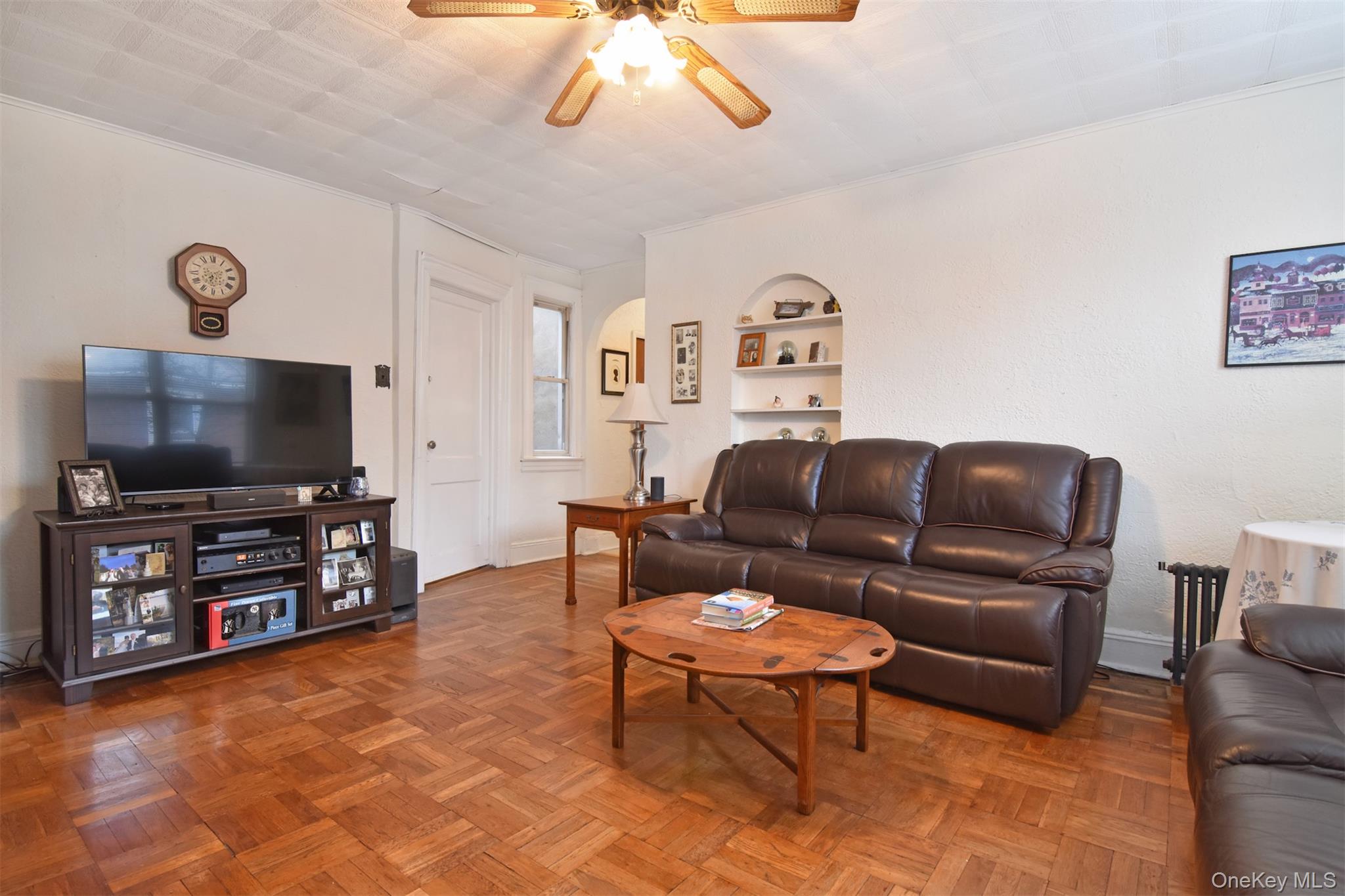 #5 photo, 1087 Pierce Avenue, Bronx , NY 10461