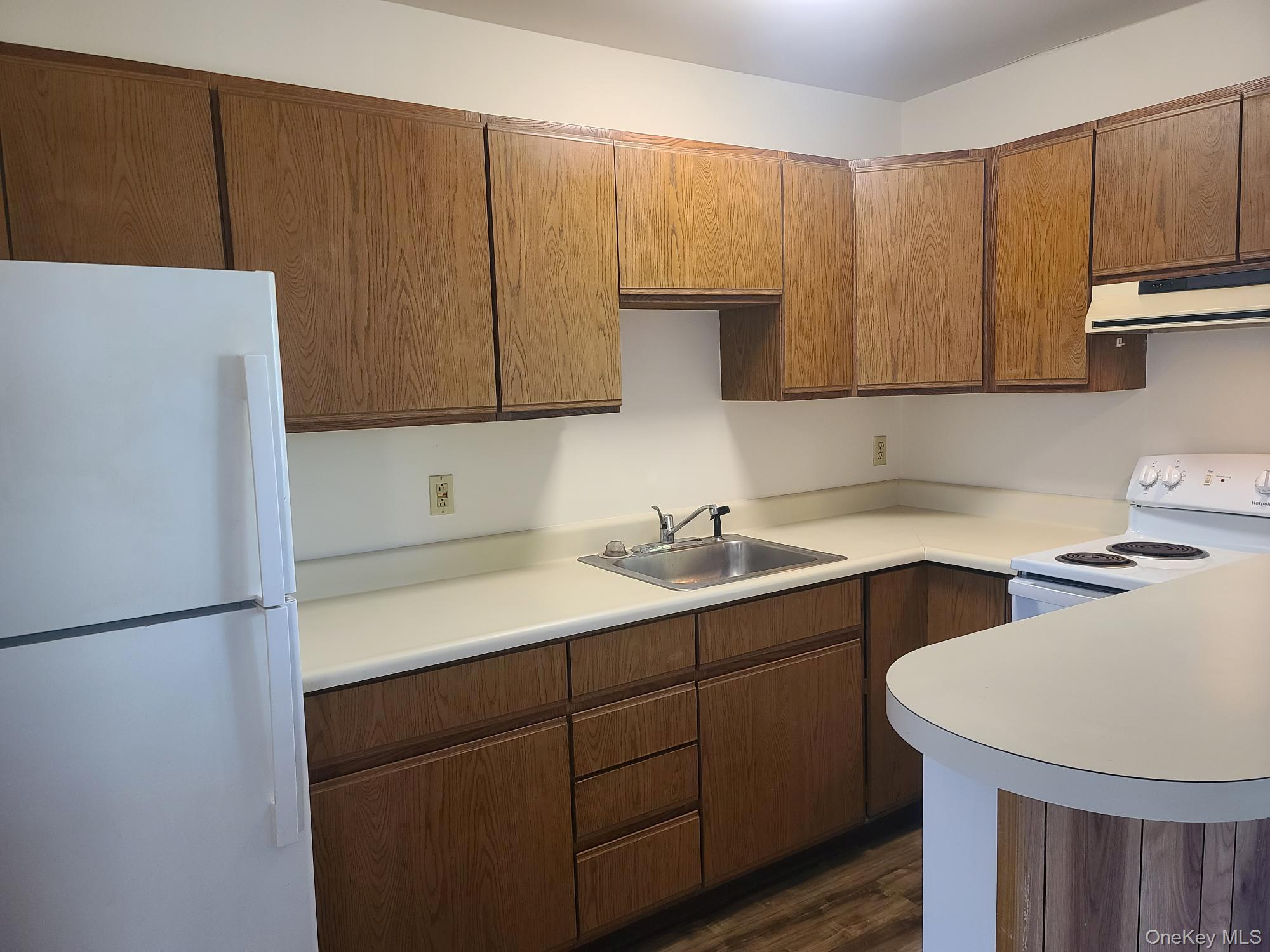 #6 photo, 1022 Violet Avenue, Hyde Park , NY 12538