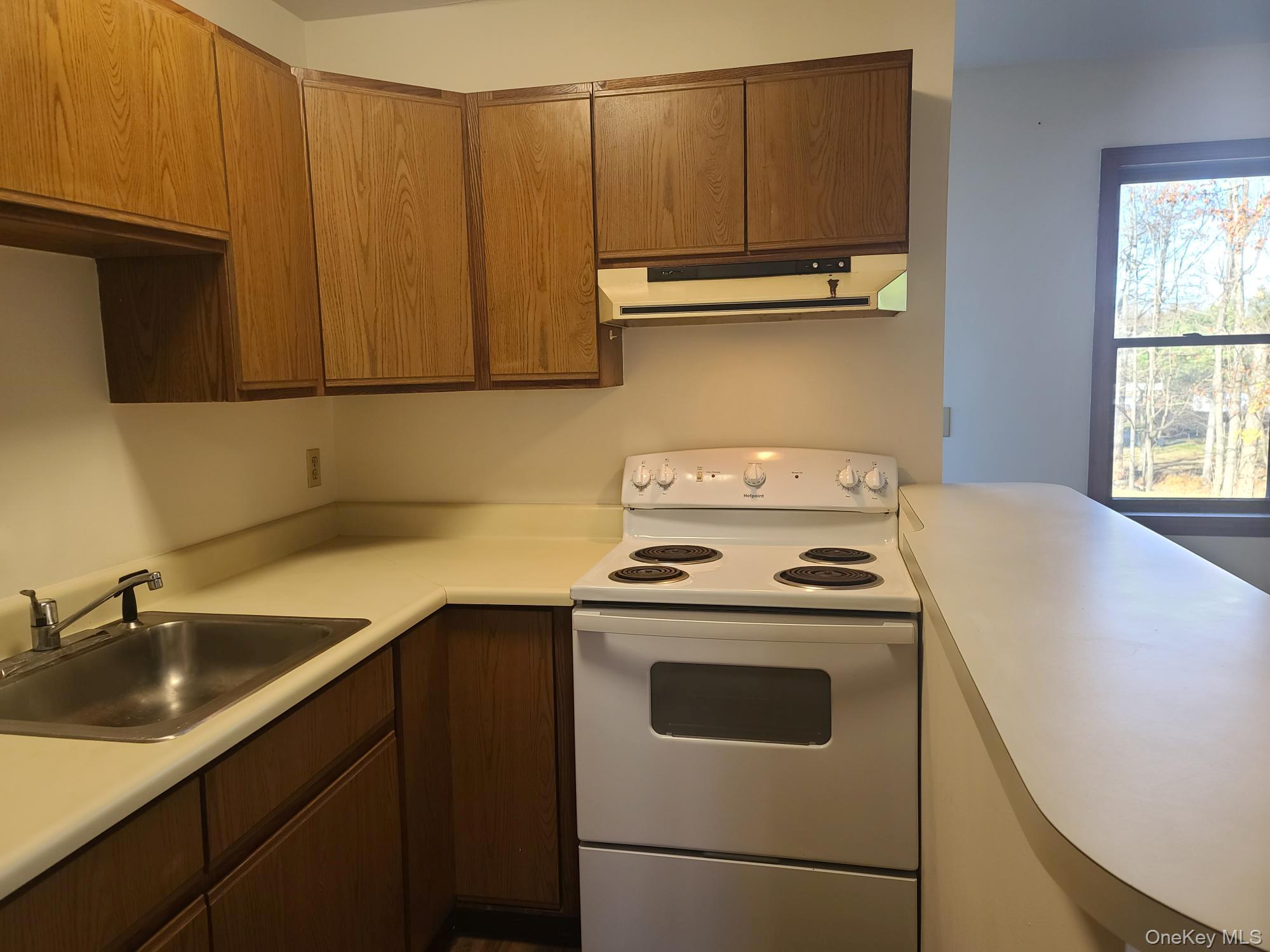 #7 photo, 1022 Violet Avenue, Hyde Park , NY 12538