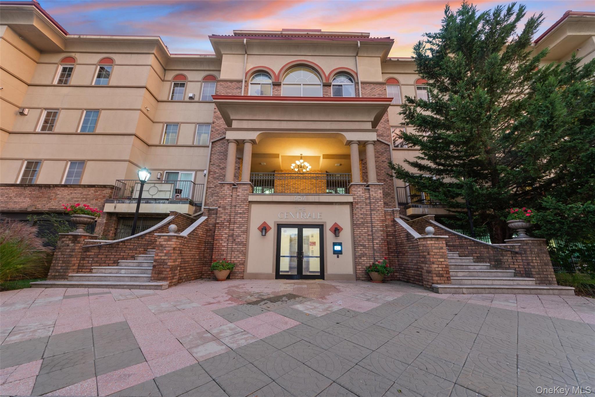 #2 photo, 257 Central Avenue, White Plains , NY 10606