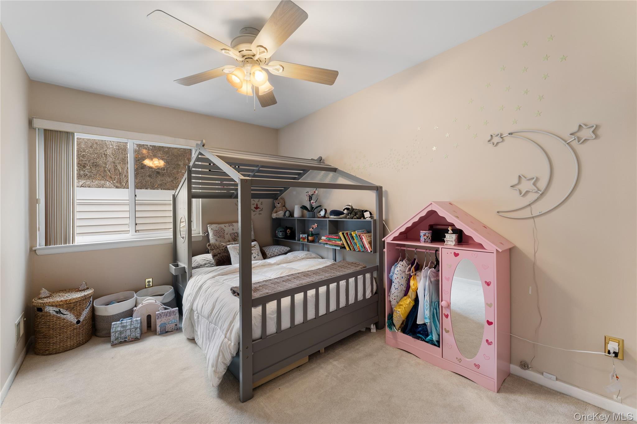 #11 photo, 17 Ledgewood Commons, Millwood , NY 10546