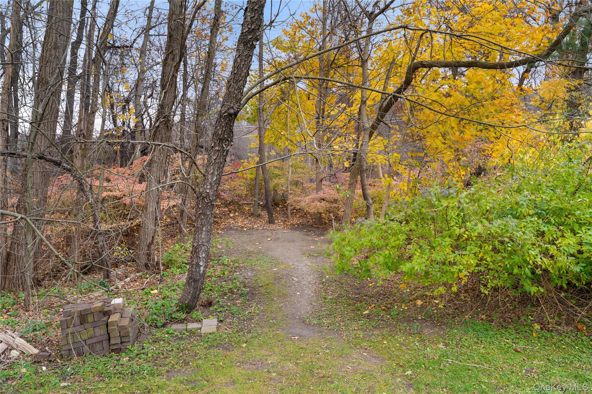 #17 photo, 17 Ledgewood Commons, Millwood , NY 10546