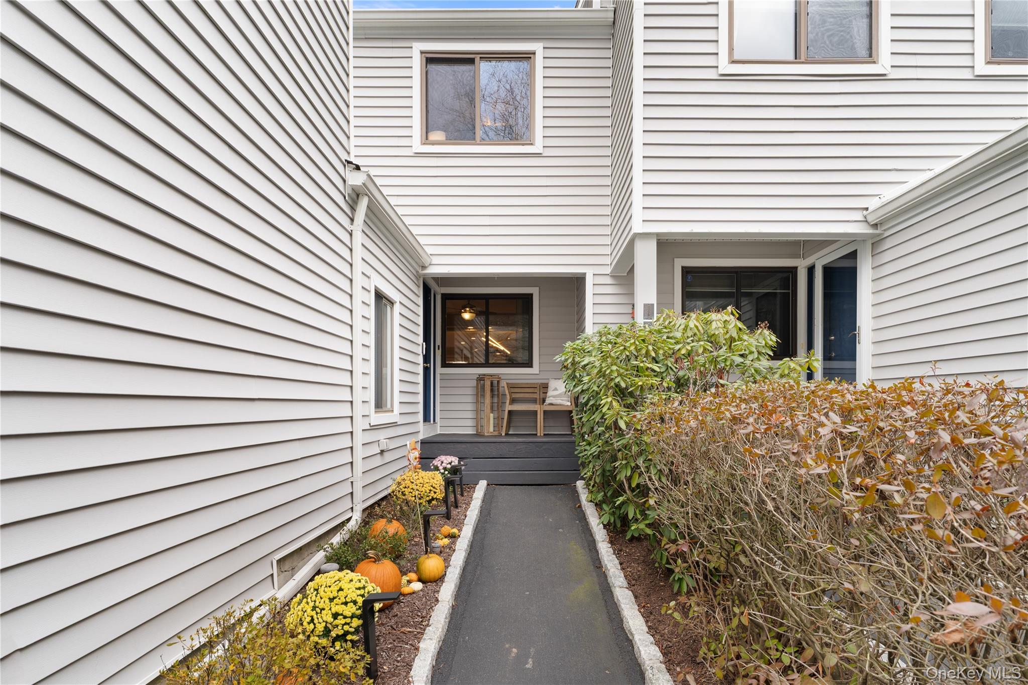 #2 photo, 17 Ledgewood Commons, Millwood , NY 10546