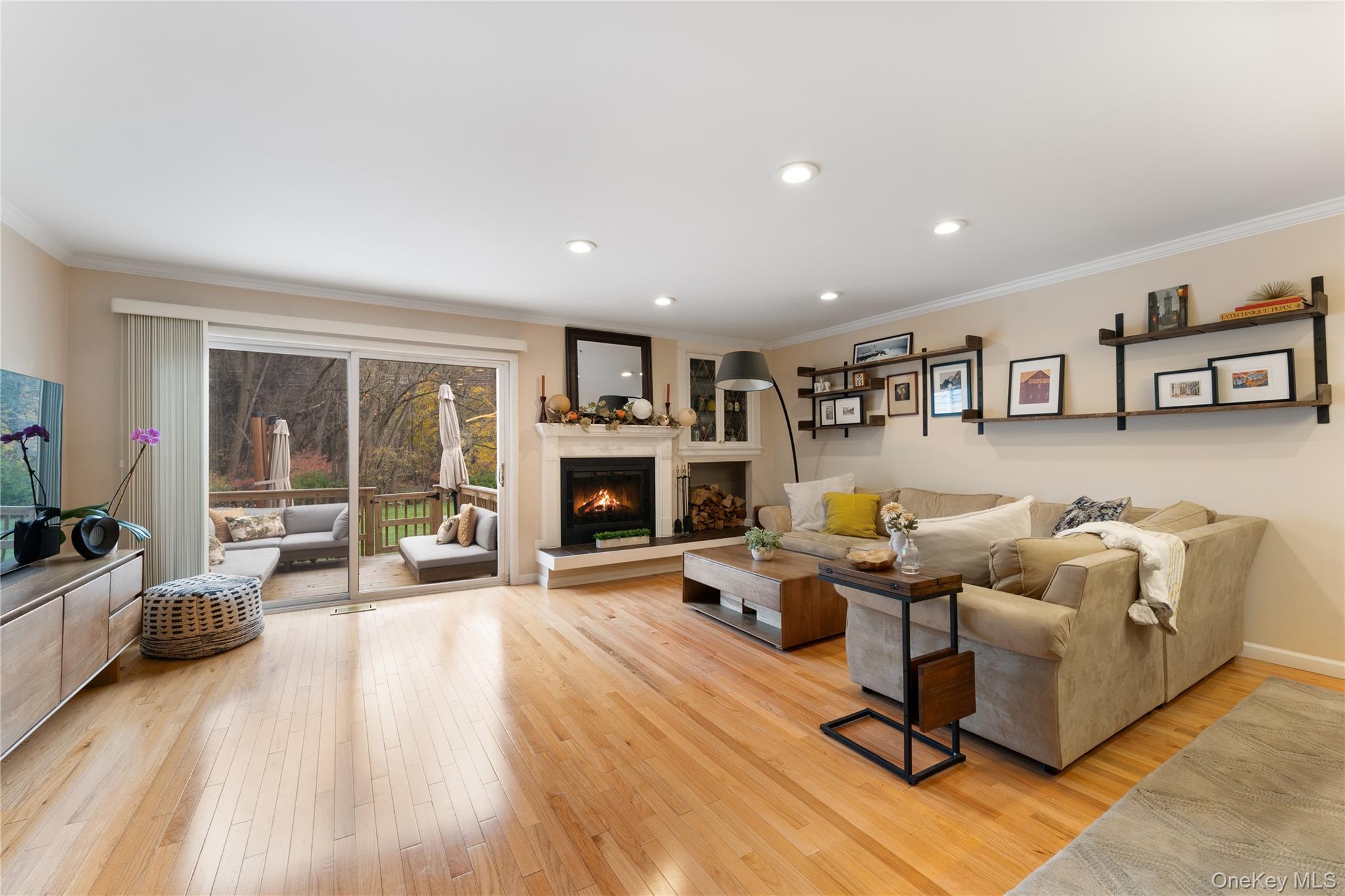 #4 photo, 17 Ledgewood Commons, Millwood , NY 10546